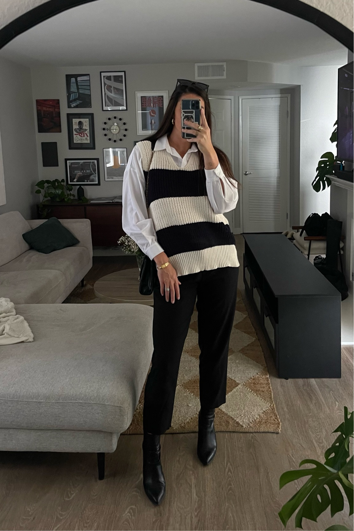 Sweater vest is from Stitch&Feather 