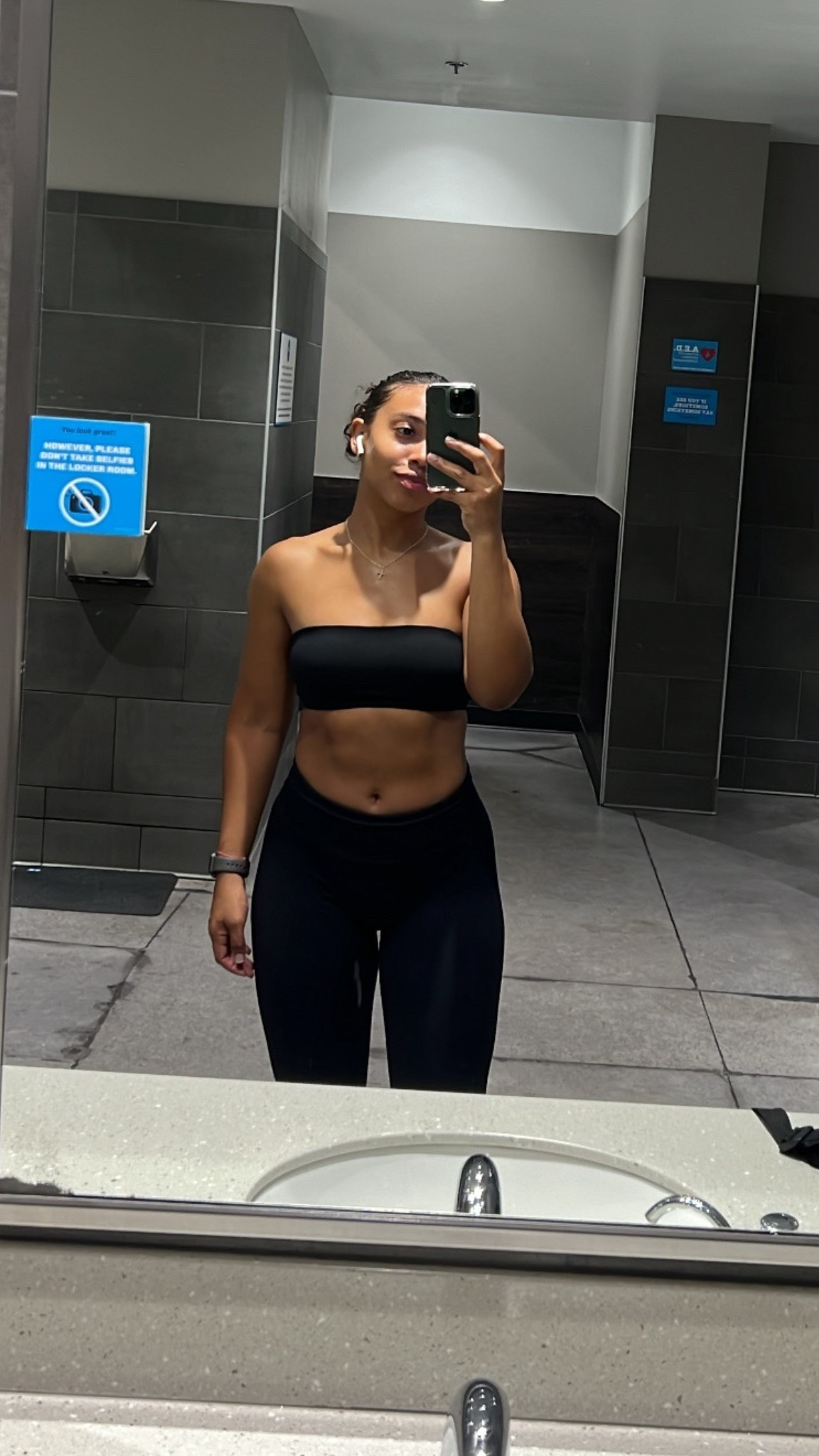 I love an all black gym outfit

#LTKgrwm #LTKfitnessgoals #LTKootd