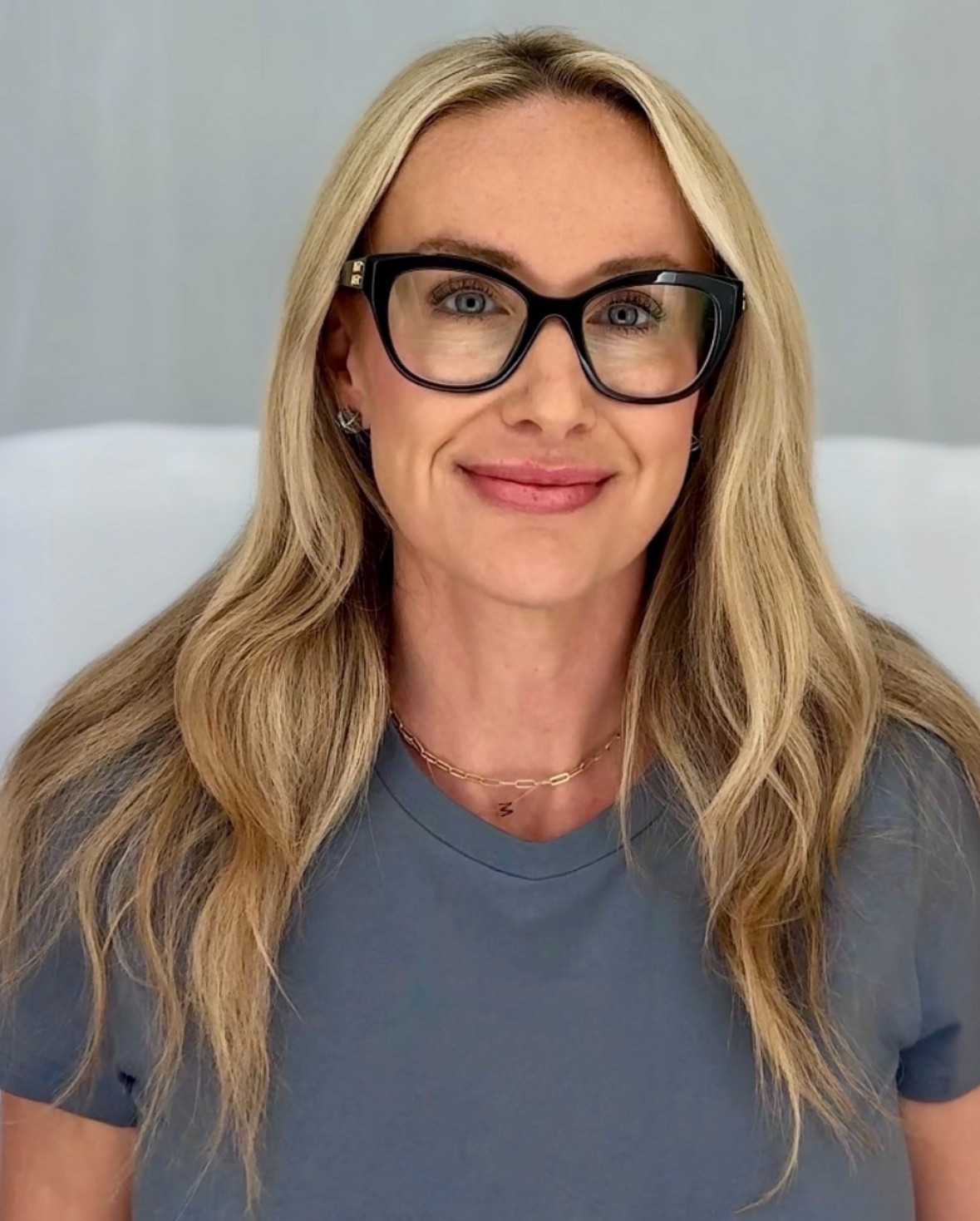 Frame Friday: Miu Miu glasses. These are dark blue, but almost look black. Loving the oversized style with a little uplift. Luxury eyewear is always in style. 

#LTKOver40