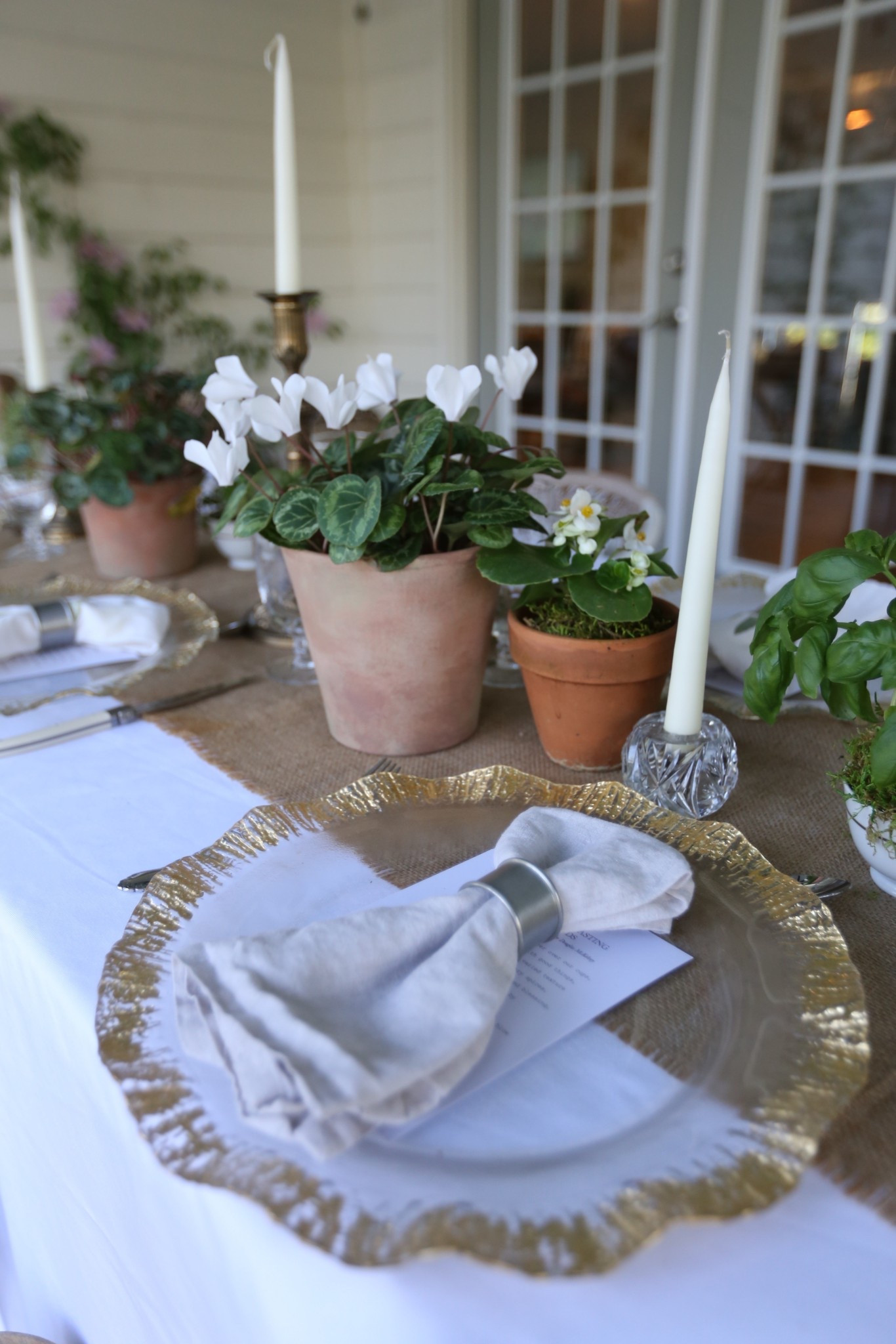 Setting the table, but make it timeless ✨
This Vietri charger is the kind of piece that quietly steals the show—classic, effortless, and just enough texture to make everything feel a little more special.

Layer it up, keep it simple, and let the details do the talking 🌿

#LTKhome #tablescape #springtable #vietri #entertainingathome #classicstyle #elevatedeveryday
