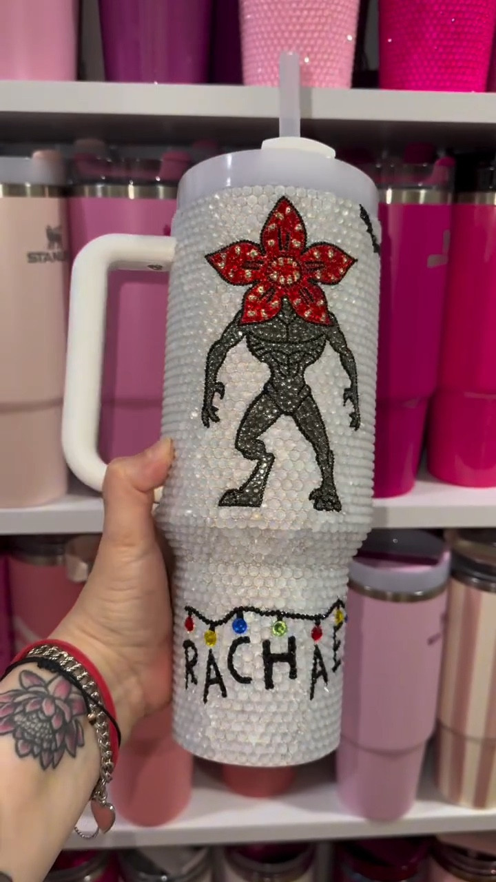 Items used 

3 bags of opal white ss20 

Multi box 
Jett black 
Diamond black 
Red
Blue 
Green 
Yellow
