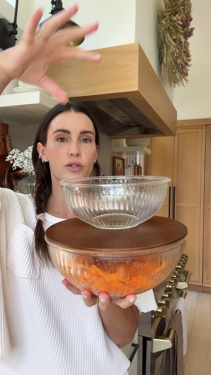 My favorite glass bowl with wood lid set! I use them alllll the time 👩🏻‍🍳

Low-tox living
Non-toxic kitchen

#LTKHome #LTKfoodie