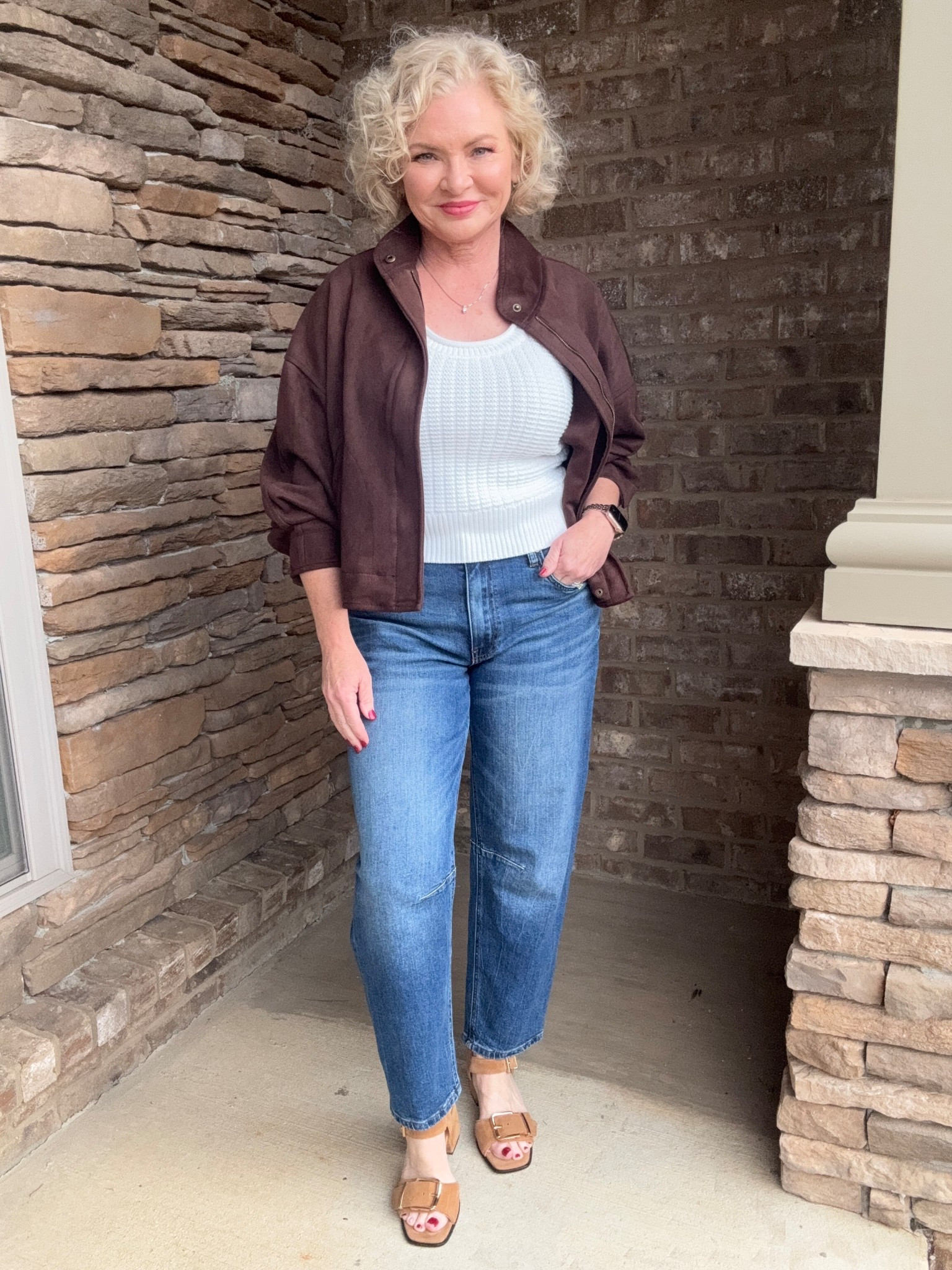Barrel jeans are still trending for 2026 and I love this subtle barrel style by KUT from the Kloth.  Wearing size 4.

Denim trends 2026
Barrel jeans
How to style barrel jeans
Petite fashion
Midlife fashion

#petitefashion
#2026fashiontrends
#denimtrends2026
#bareljeans
#stylewithserena

#LTKootd #LTKPetite #LTKOver40