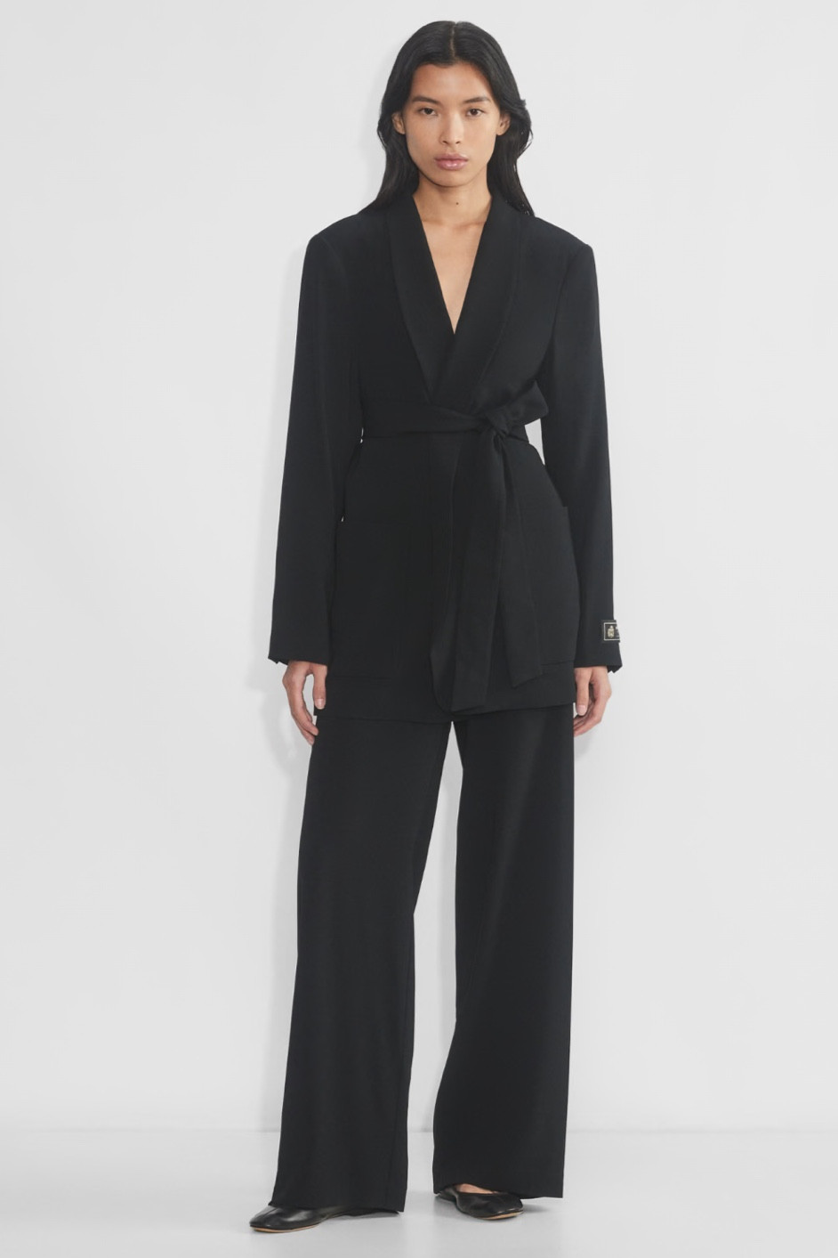 Aritzia winter sale means finally getting your hands on their classics suiting pieces ❄️

#LTKSaleAlert #LTKSeasonal #LTKStyleTip