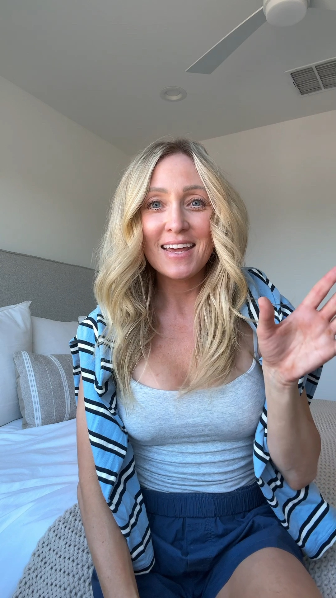 Stripe Aritzia top- size small and bra free camo tank- size small 

#LTKdayinmylife #LTKgrwm