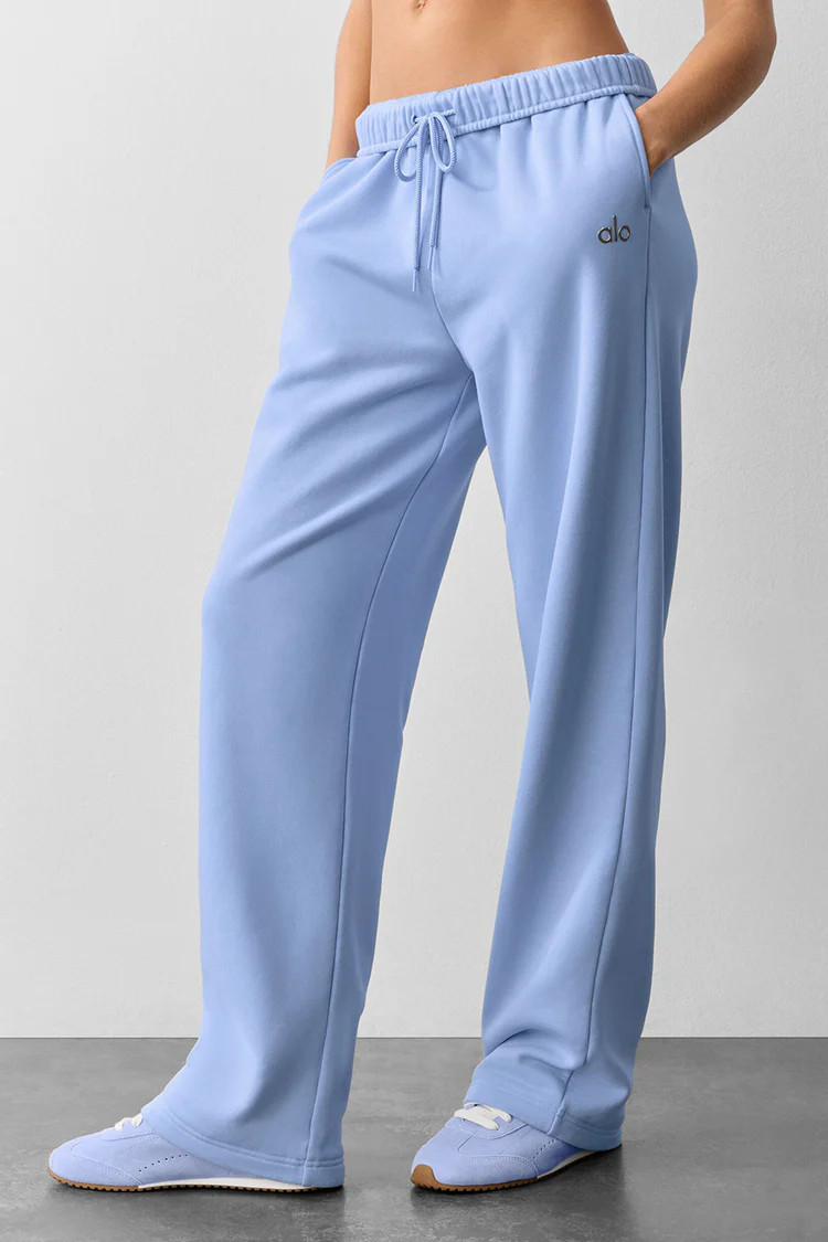Accolade Straight Leg Sweatpant | Alo Yoga (US)