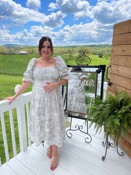 Maternity dress that can be worn AFTER pregnancy!! Legit love this brand! Their dresses are stunning and stretchy and just gorgeous! 

#LTKParties #LTKStyleTip #LTKBump
