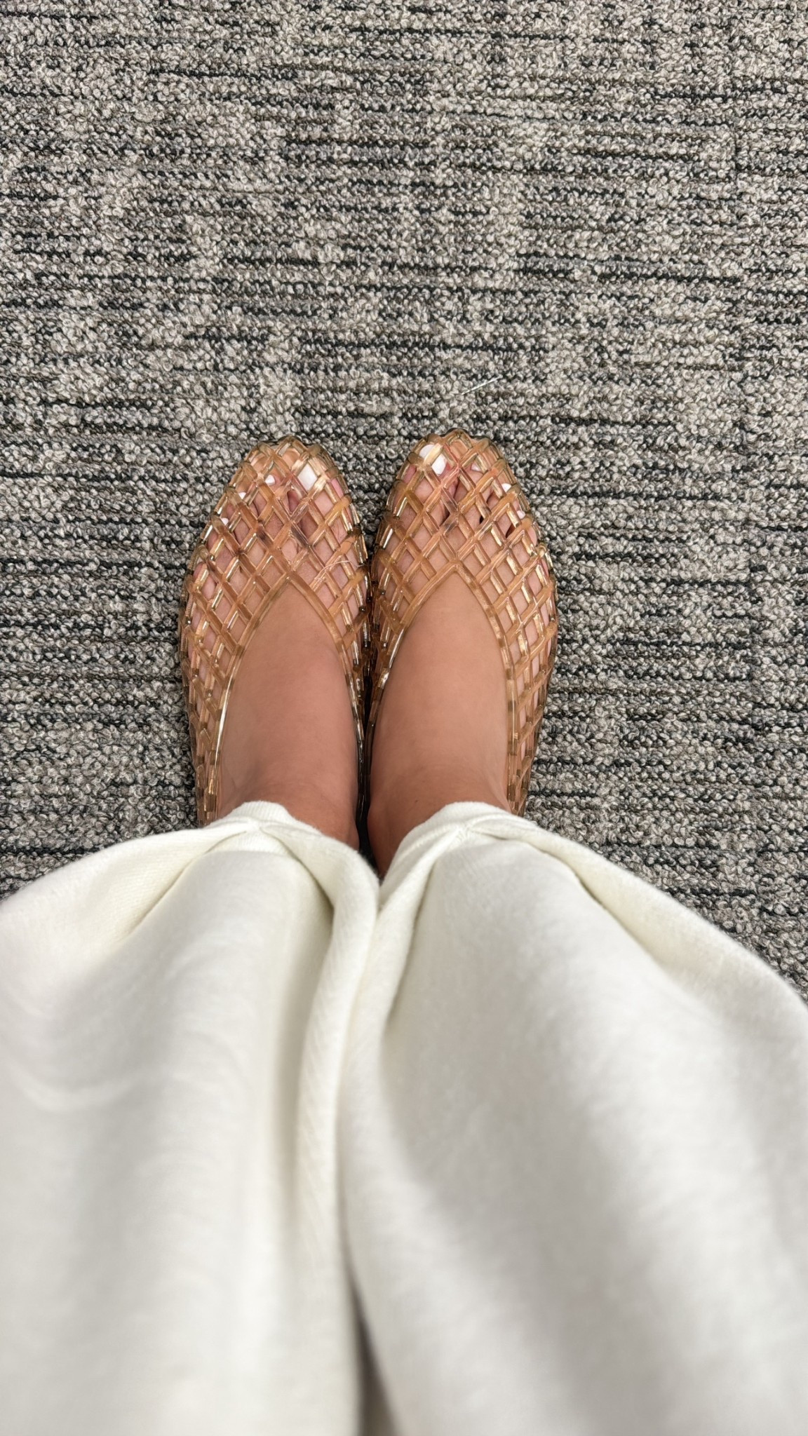 These jelly sandals are so comfy and perfect for summer☀️

#LTKmomlife #LTKootd #LTKSeasonal