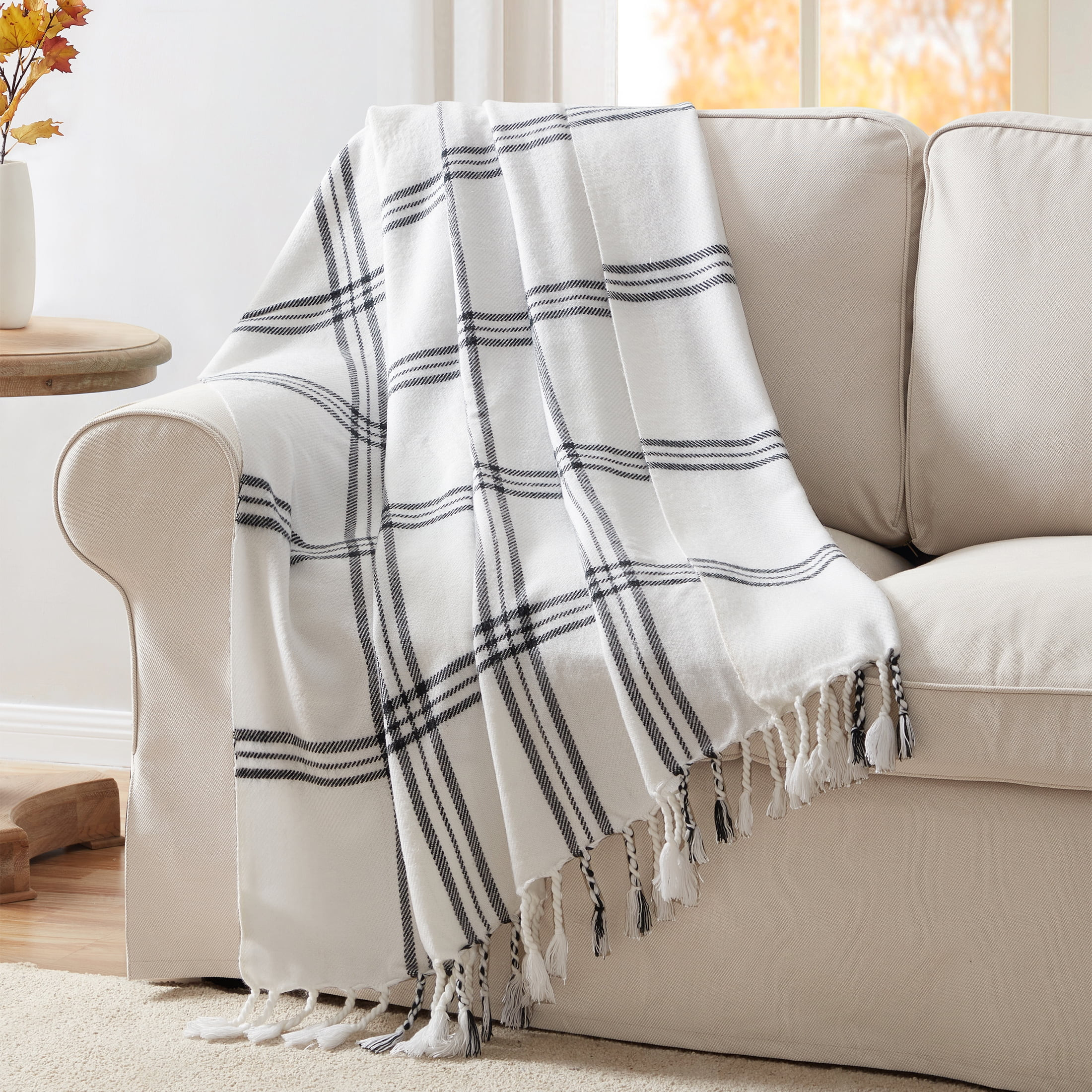 My Texas House Tatum Laneer Plaid Fringe Throw, Easy Wash, 50 x 60, Black/White - Walmart.com | Walmart (US)