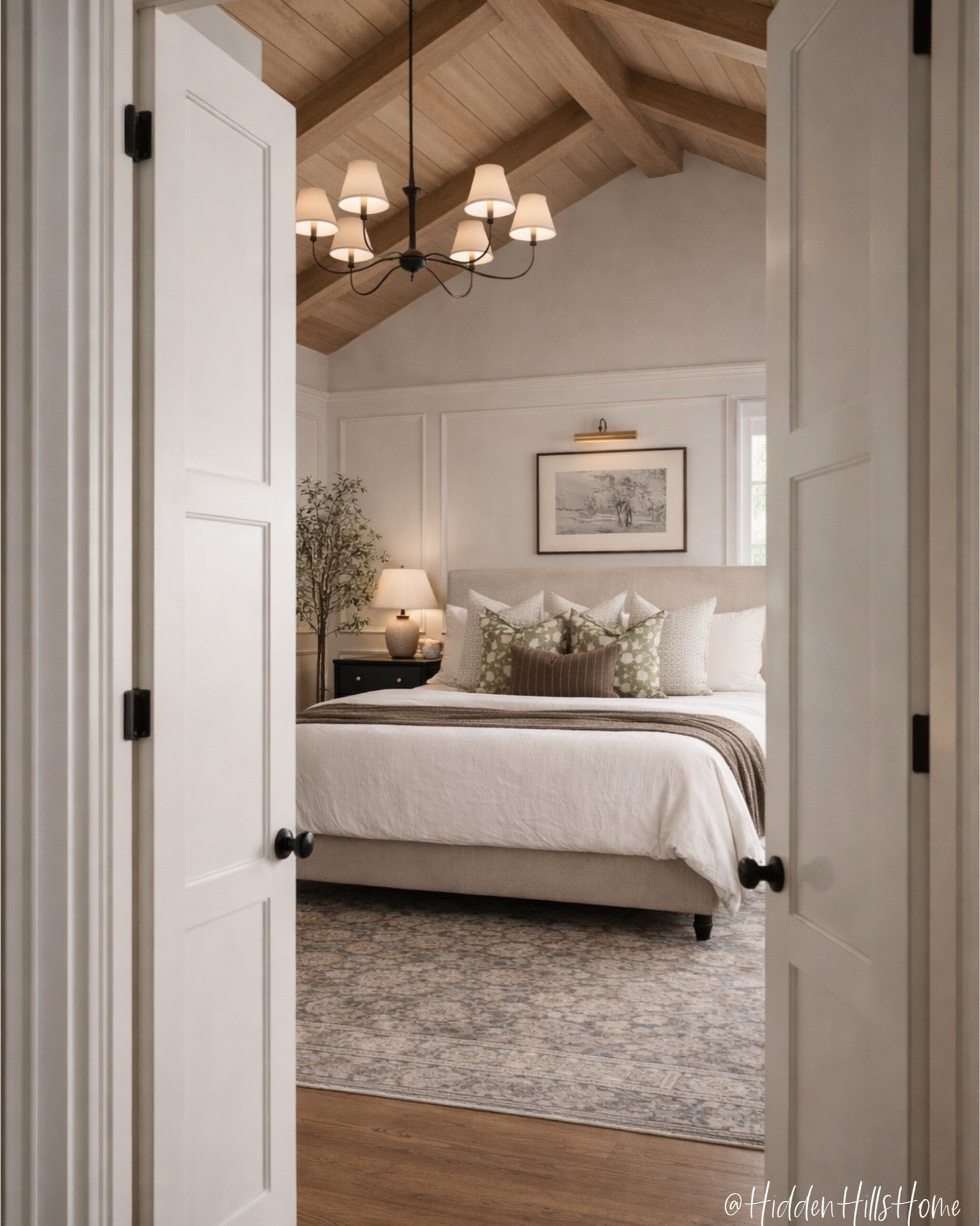 Master bedroom design, bedroom decor ideas, bedding, bedroom mood boards, home decor, nightstands, bedroom rug 
#bed

#LTKSaleAlert #LTKHome #LTKSeasonal