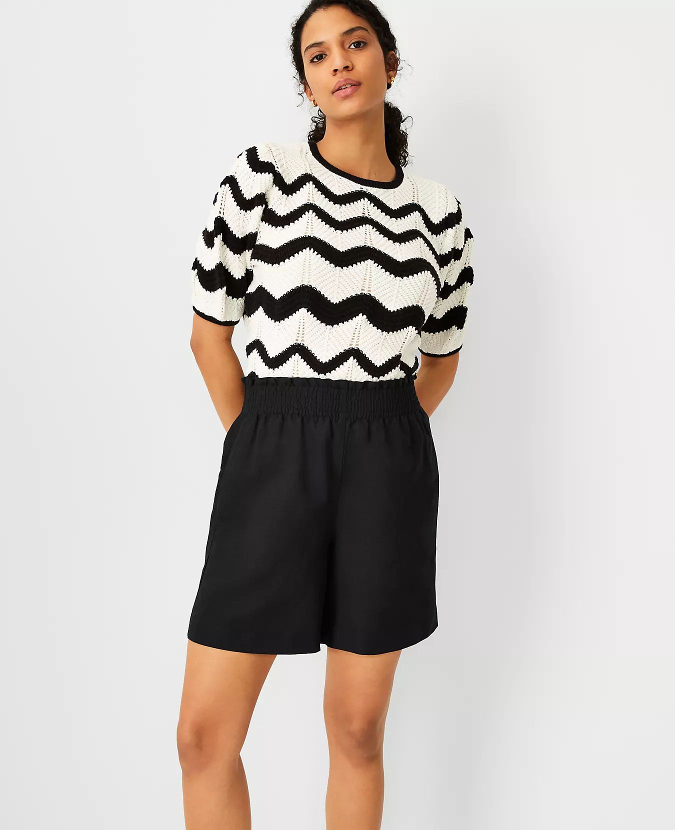 The Pull On Short in Linen Blend | Ann Taylor | Ann Taylor (US)