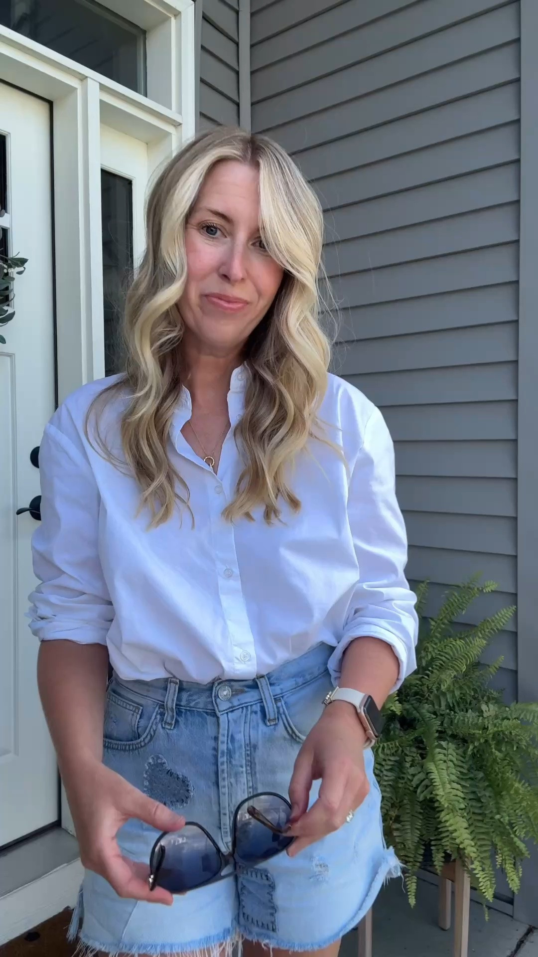 Reminder… a classic white button down never goes out of style. Easy mom style!

#LTKootd #LTKmomlife #LTKxMadewell
