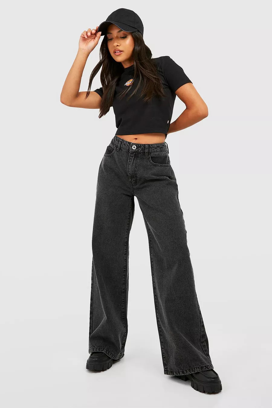 Petite Basics 28 inch Wide Leg Jean | Boohoo.com (UK & IE)