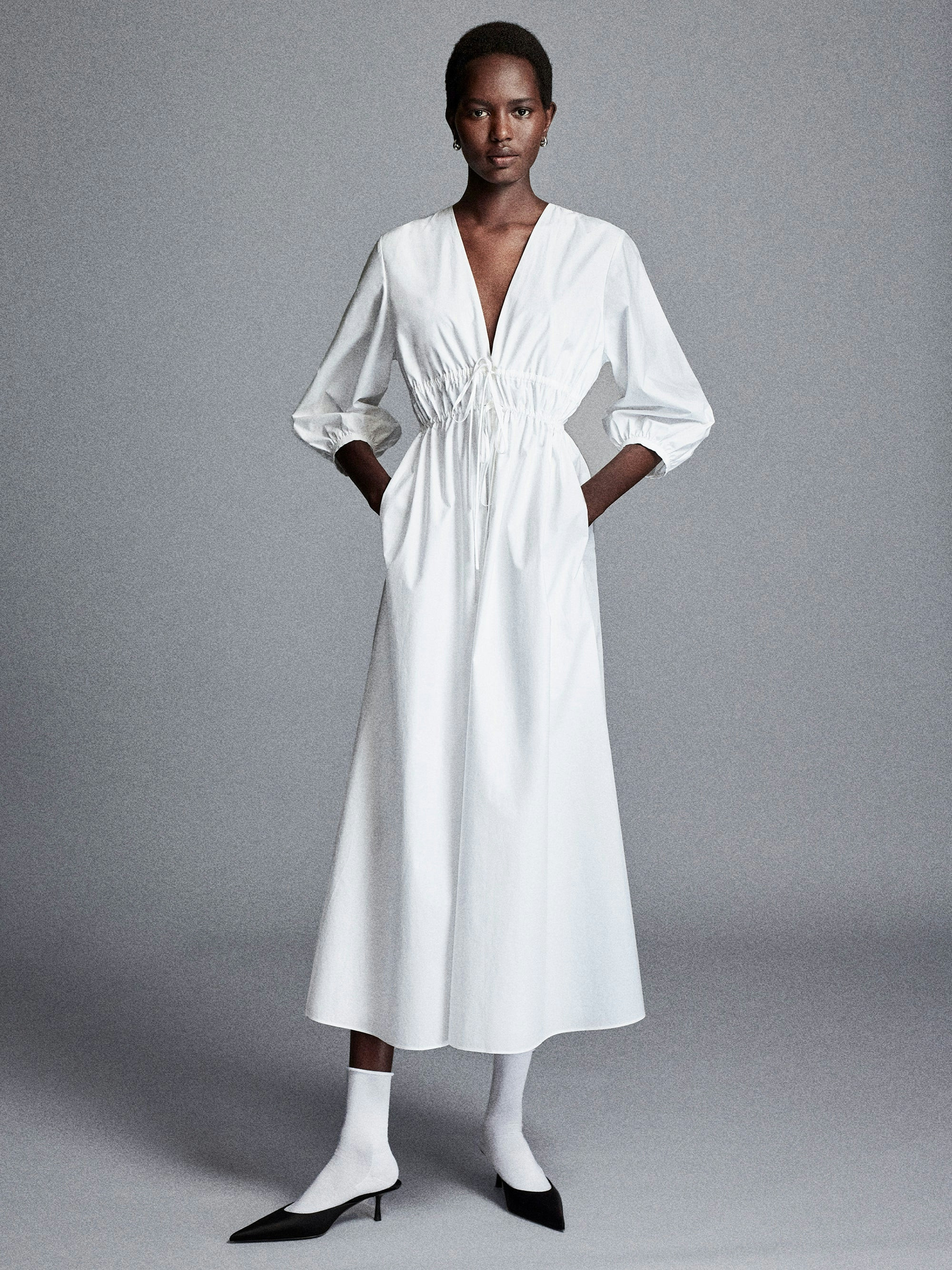 The Cinched Dress  in  White | Frame Denim