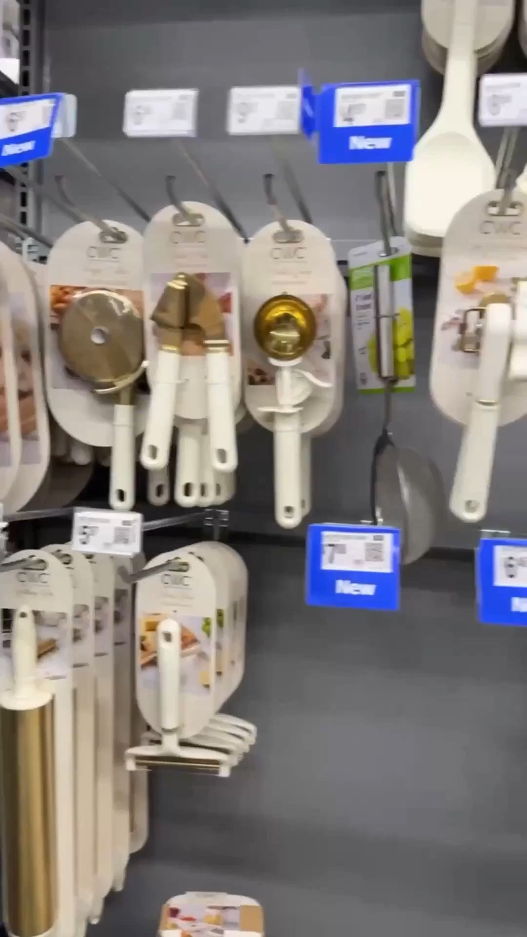 All the gold details! 

Loving this collection from Walmart! 

Home finds, cooking, baking, kitchen, Emmy petit, emmyypetit

#LTKfoodie #LTKHome