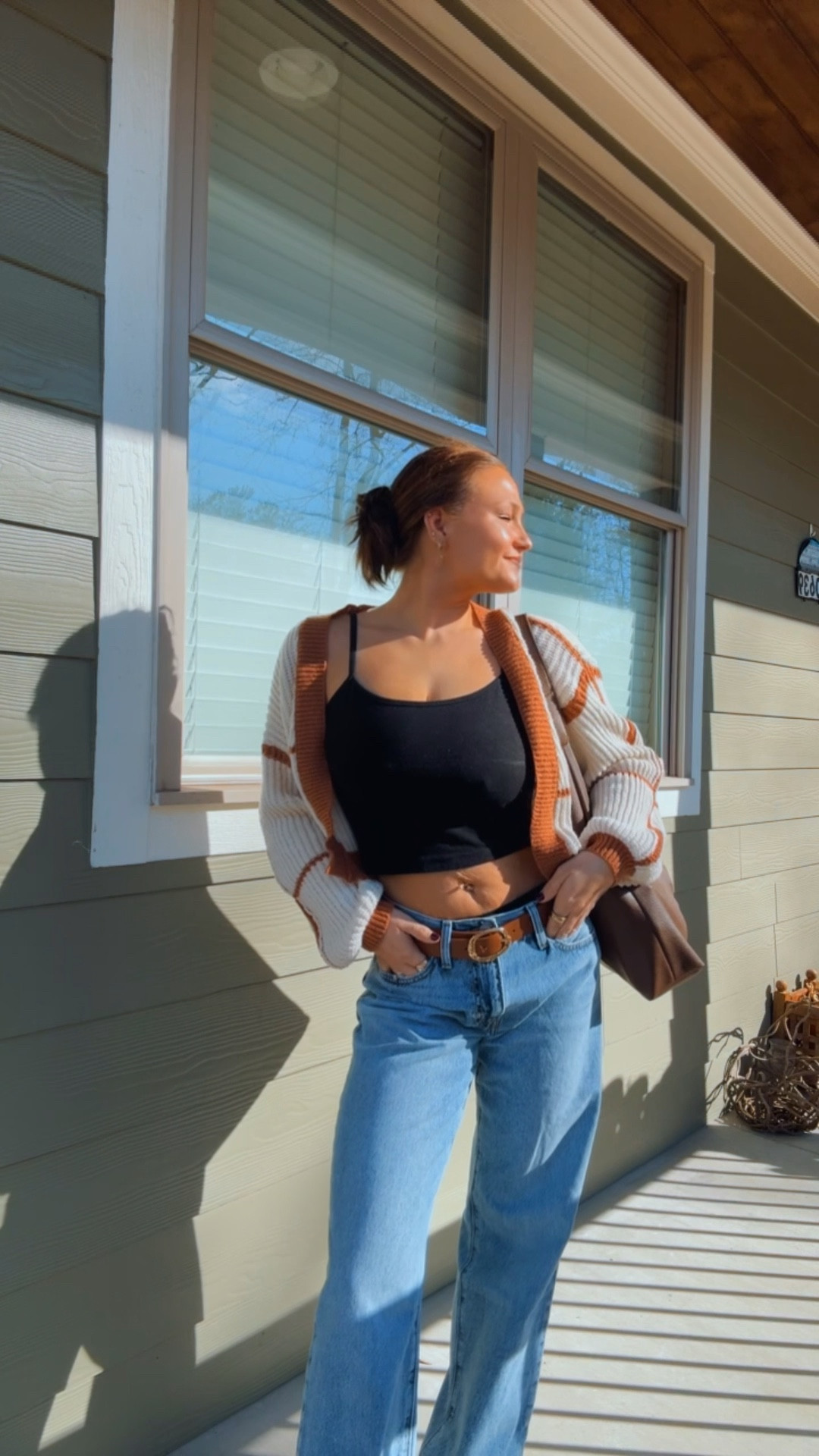 10/10 jeans. literally so insanely comfortable + amazing price point 

on sale for $59 and usually $79! 

im wearing a size 26

#LTKootd #LTKmomlife #LTKdayinmylife