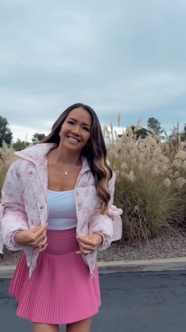 love shack fancy inspired pink floral puffer jacket 

on sale for under  $25

wearing size xs 

#LTKFindsUnder50 #LTKSaleAlert #LTKPetite