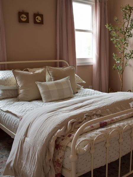 girls bedroom bedding, comfy bedding, Beddy’s bedding 

#LTKstyletip #LTKfamily #LTKhome