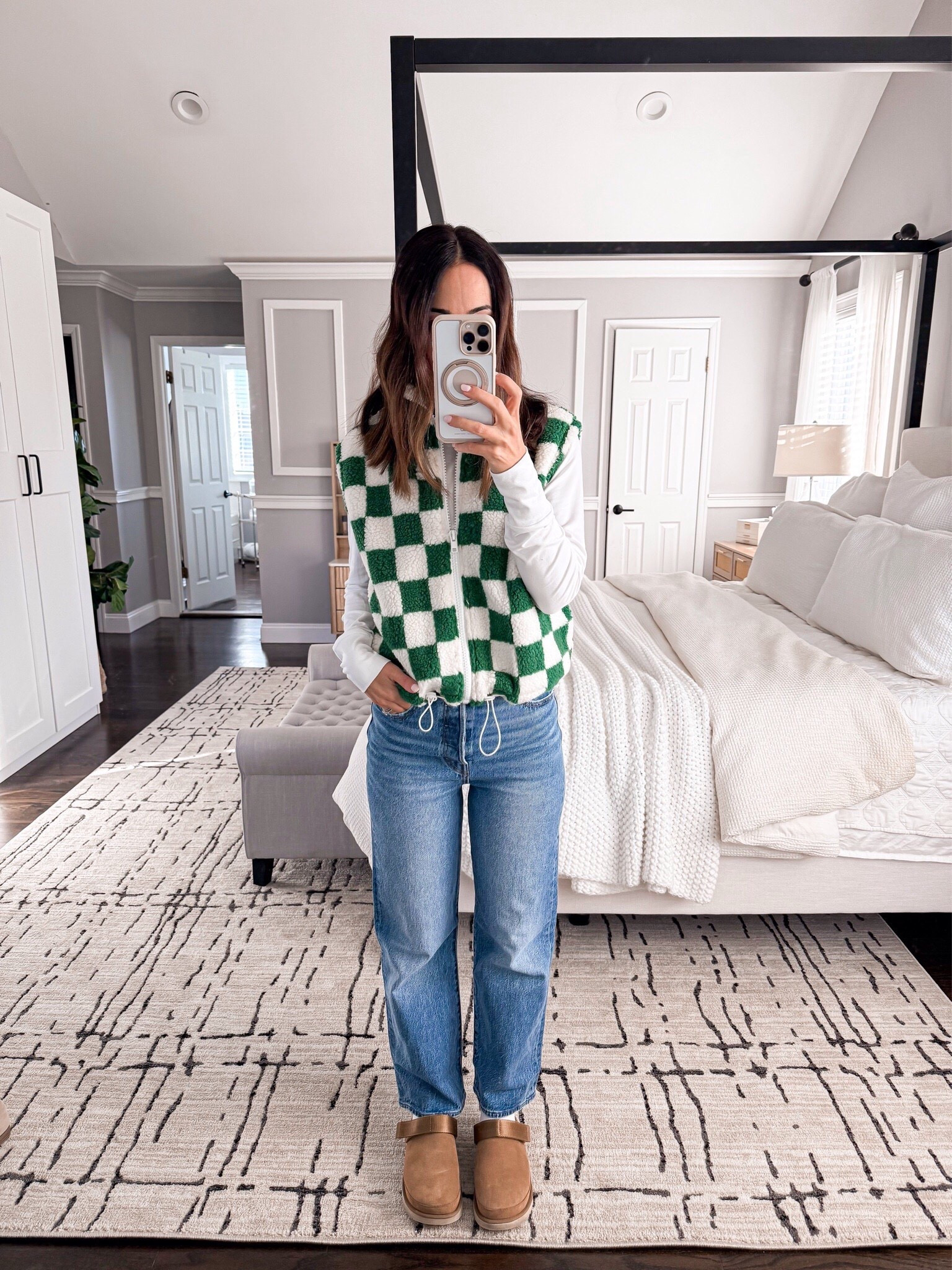 Grabbing coffee in the cutest Amazon fleece vest and my favorite straight leg jeans. All runs tts. Bundle up today it’s 🥶 

Follow my LTK @mrscasual on the @shop.LTK app to view this post and get my exclusive app-only content!