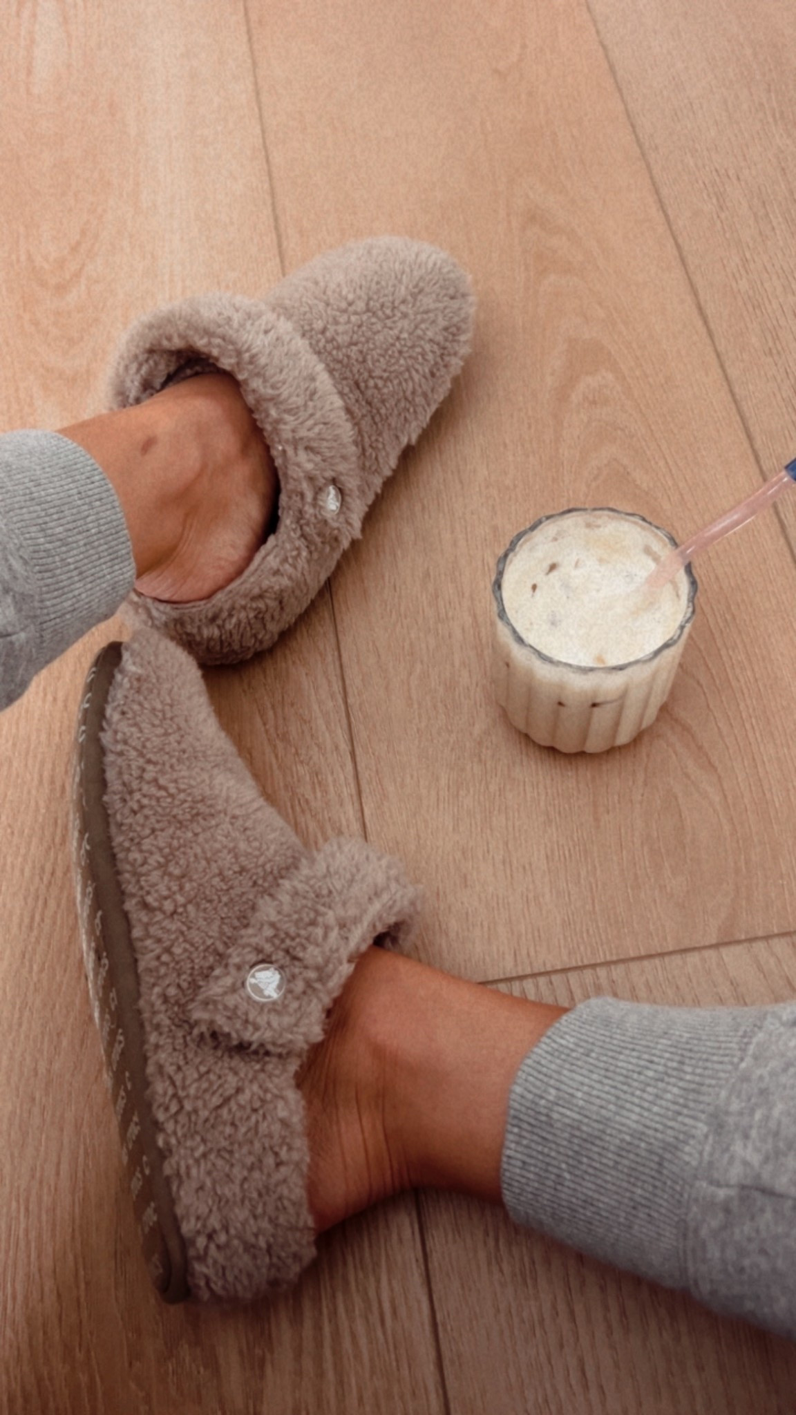 Crocs slippers- great gift idea for ladies, men and kids! 

#LTKHoliday #LTKKids #LTKGiftGuide