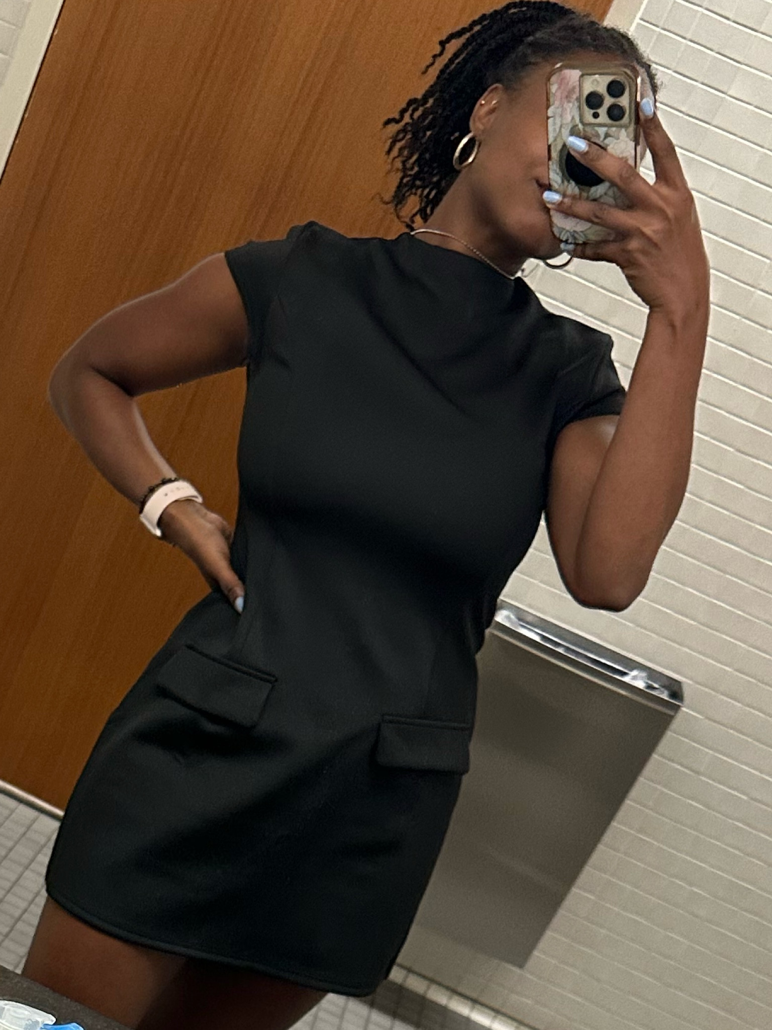 Black dress 
Lawyer fashion 
Little black dress 
Office dress 

#LTKStyleTip #LTKFindsUnder50 #LTKWorkwear