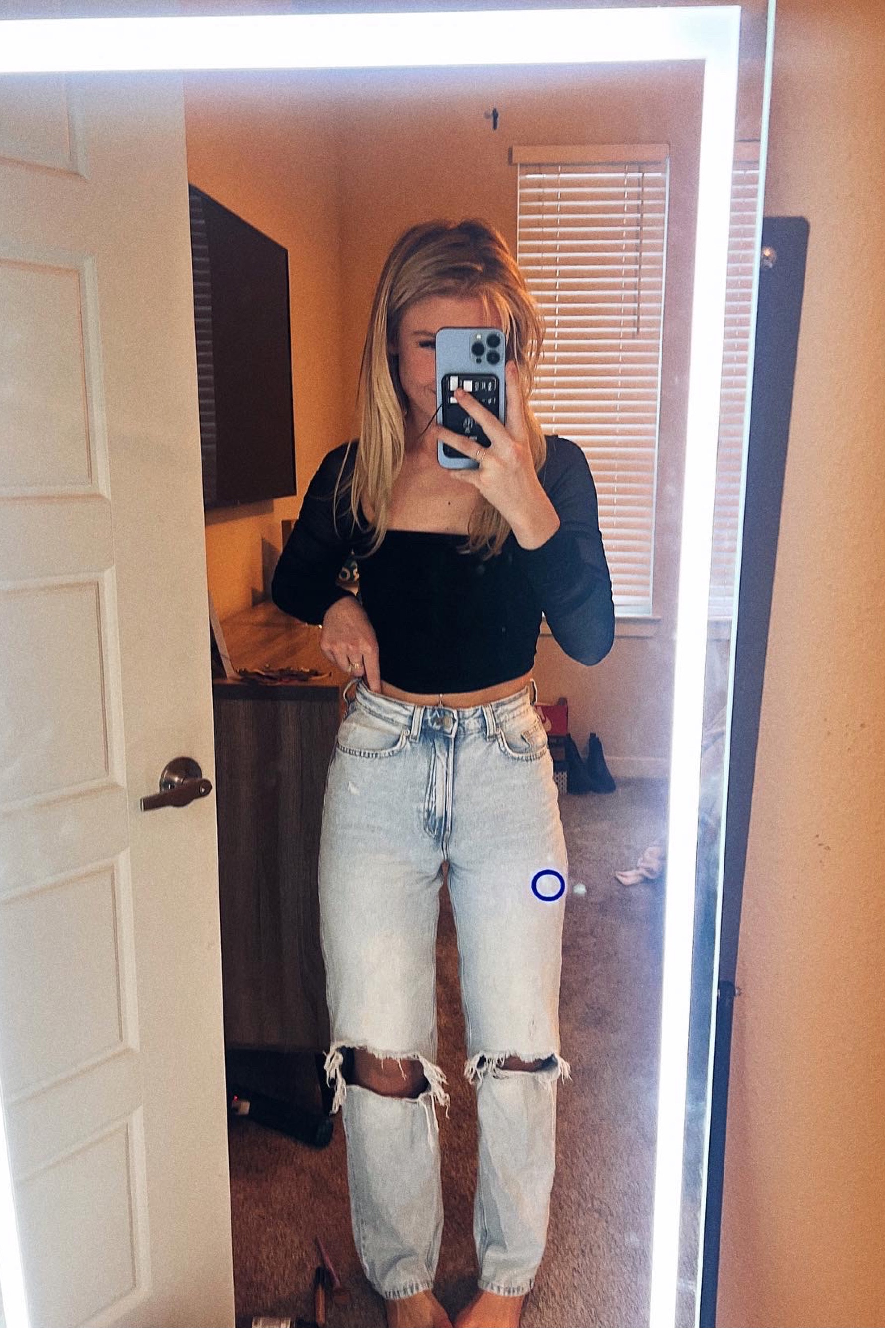 Just a simply fit check 

*run to h&m for their jeans. i cannot believe i have been spending triple the price for jeans that don’t fit me half as well before this 

#LTKunder50 #LTKfit #LTKstyletip