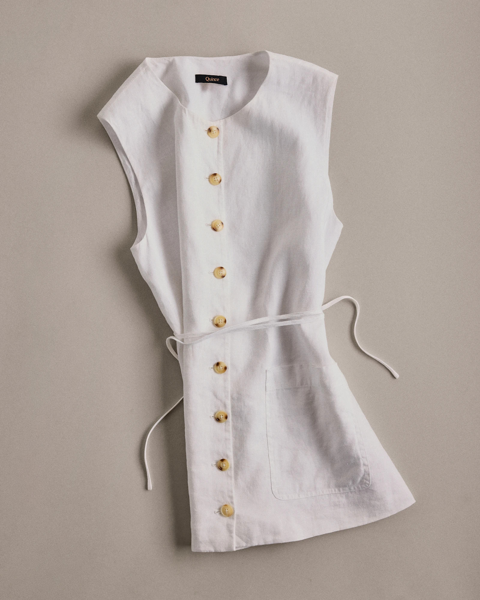 Quince | Women's 100% European Linen Longline Vest in Black, Size Large | Quince