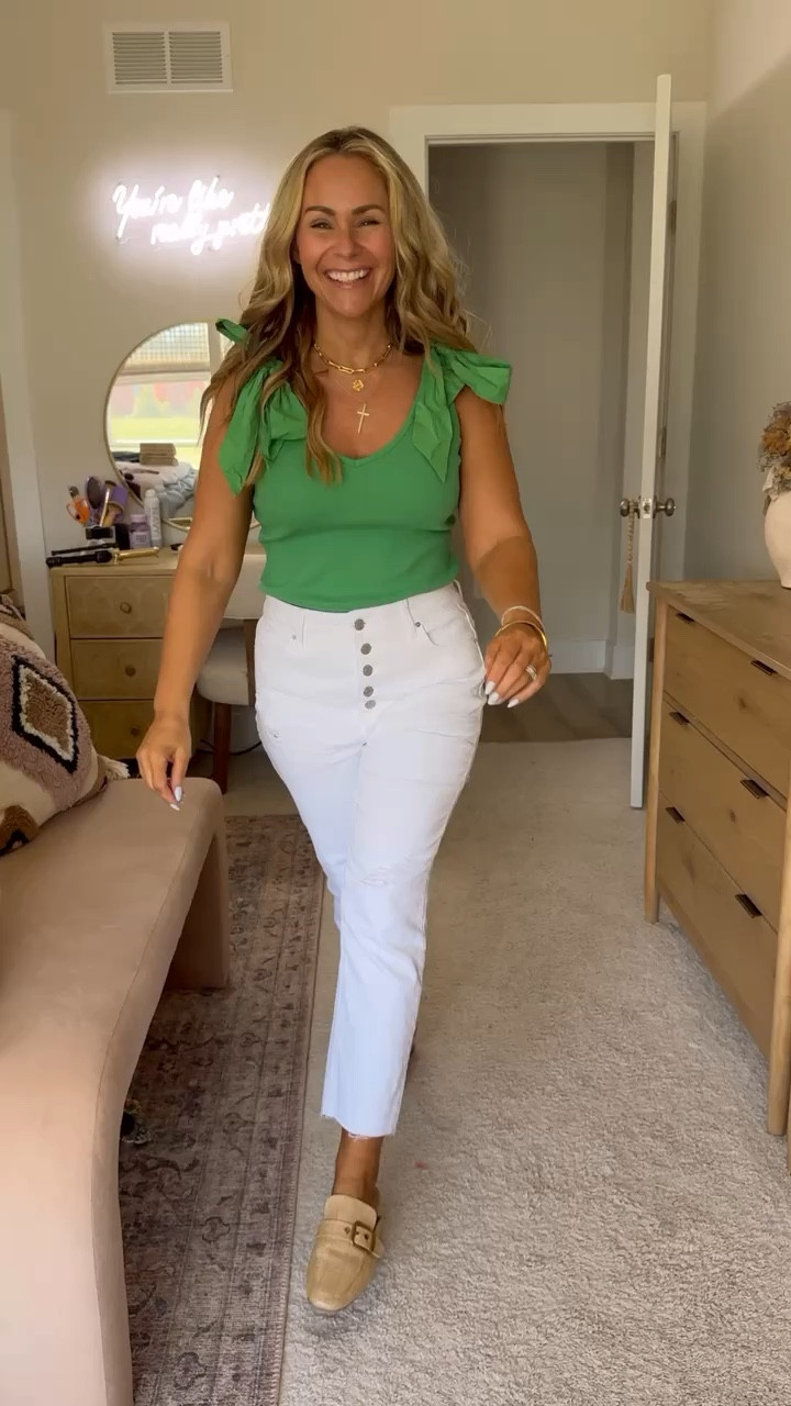 It’s white pant season and this pair is 10/10!! Raw hem!! Button fly!!! And they’re not see through 👏🏻 

Best part?! They’re under $20 and shipping is SUPER quick (in most areas) I’m wearing an 8 and will be wearing these all Summer 🤍

#whitedenim #whitepantseason #walmartfashion 

#LTKfindsunder50 #LTKstyletip #LTKSeasonal