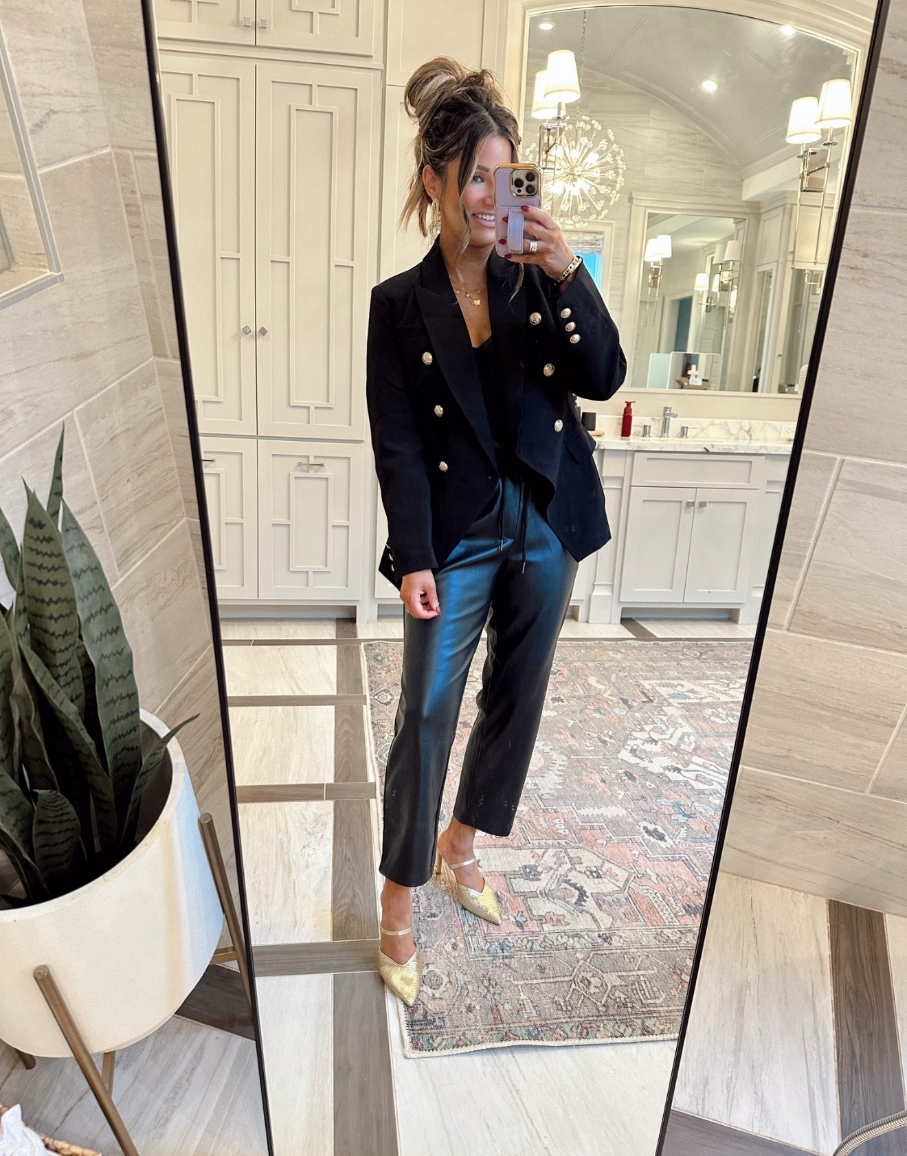 How cute is this holiday outfit 😍 

Pants- Size small 
Cami- size M 
Blazer- sizs M#LTKStyleTip

#LTKHoliday #LTKFindsUnder50