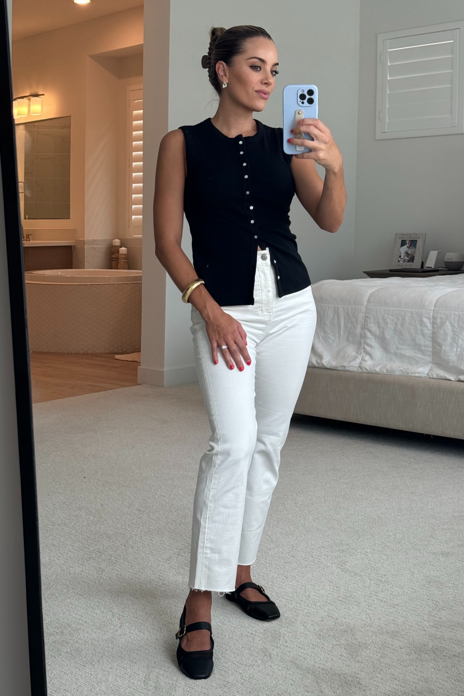 Abercrombie top size small, Madewell Jeans size 24, Sam Edelman flats tts 