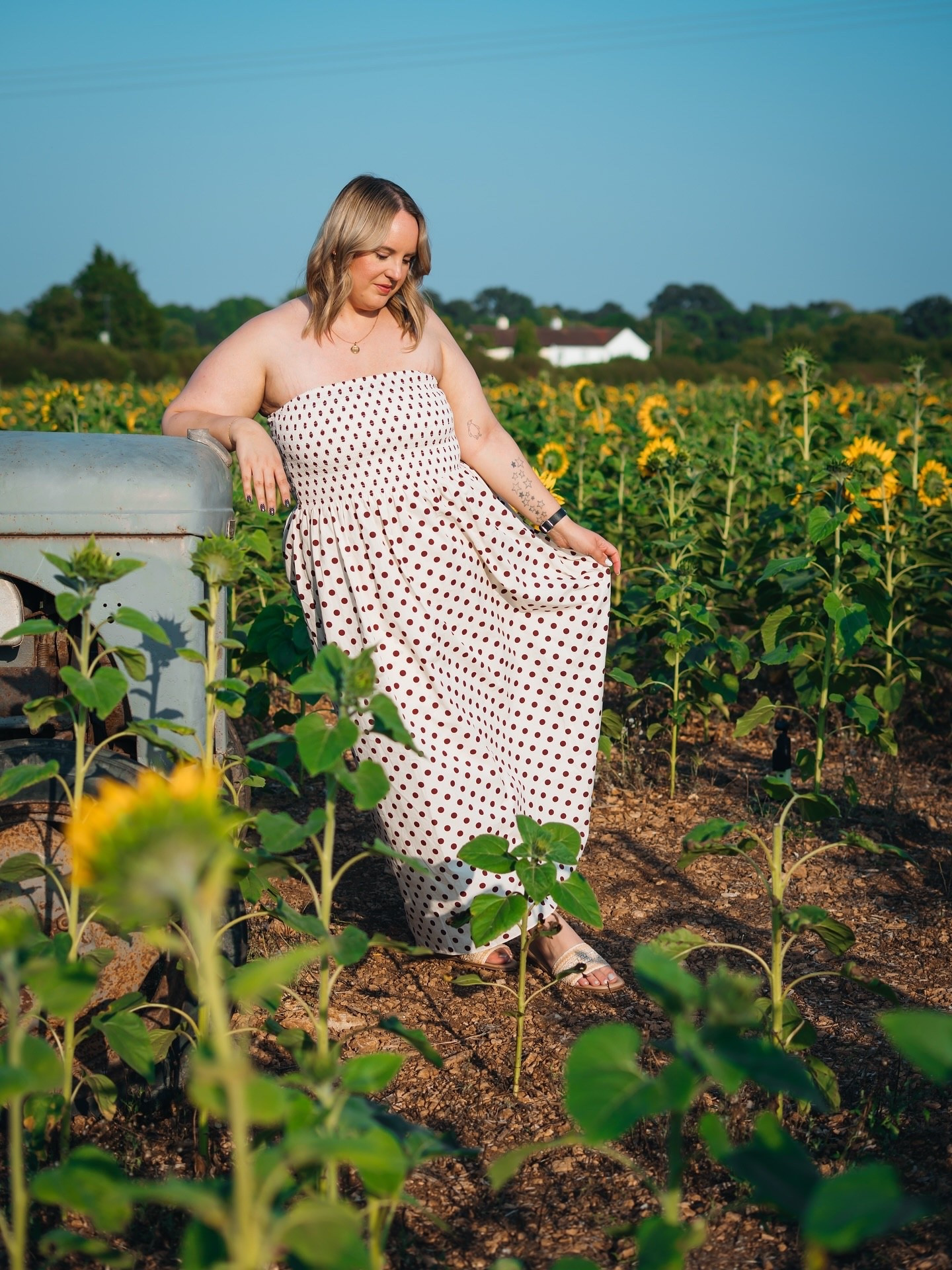 Spot the summer vibes 🌻✨
This polka-dot beauty is proof that the perfect dress can make any day feel like a sunflower field moment. Easy to wear, endlessly chic, and spot-on for sunny days.

Would you style it with sandals or trainers? Let’s settle the debate in the comments. 💬”

#polkadotdress #thatnewlookfeeling #summerstyleinspo #ootdideas #styleyourway #newlook #ad @newlook