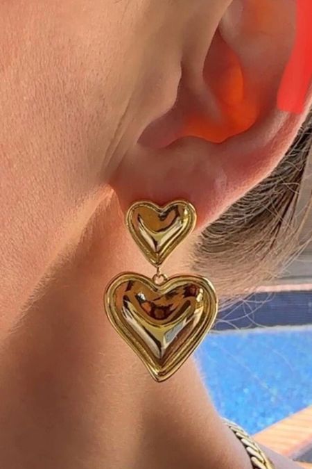 GOLD HEART EARRINGS 🤍✨ 