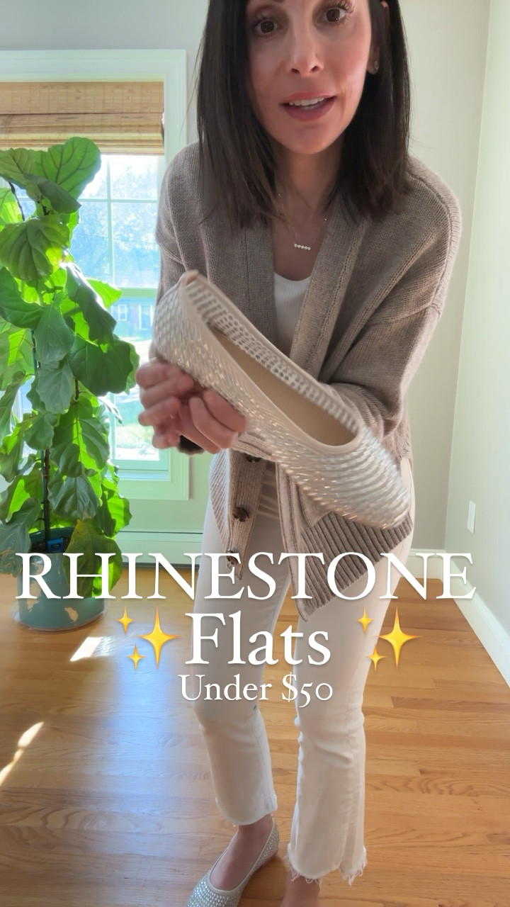 Flats are tts and under $50!


#LTKSeasonal #LTKHolidaySale #LTKshoecrush