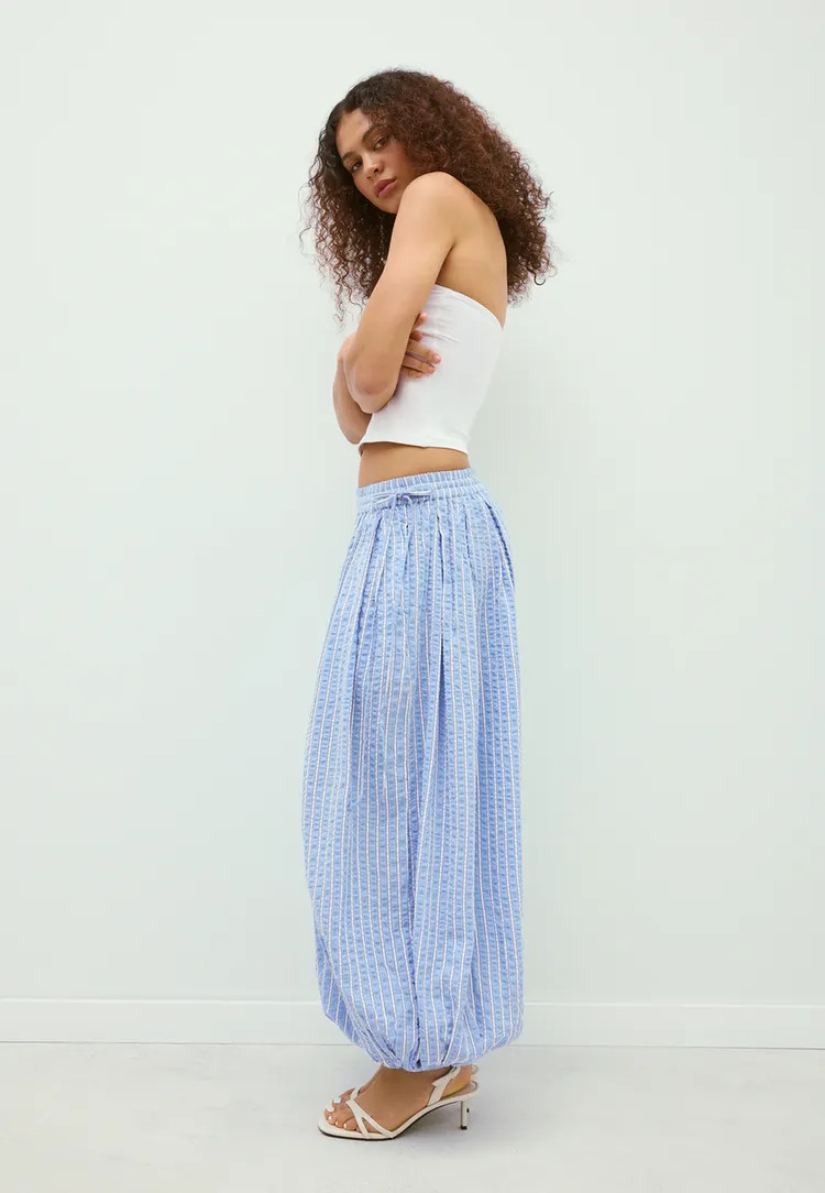Striped balloon trousers - Women's fashion | Stradivarius United Kingdom | Stradivarius (UK)
