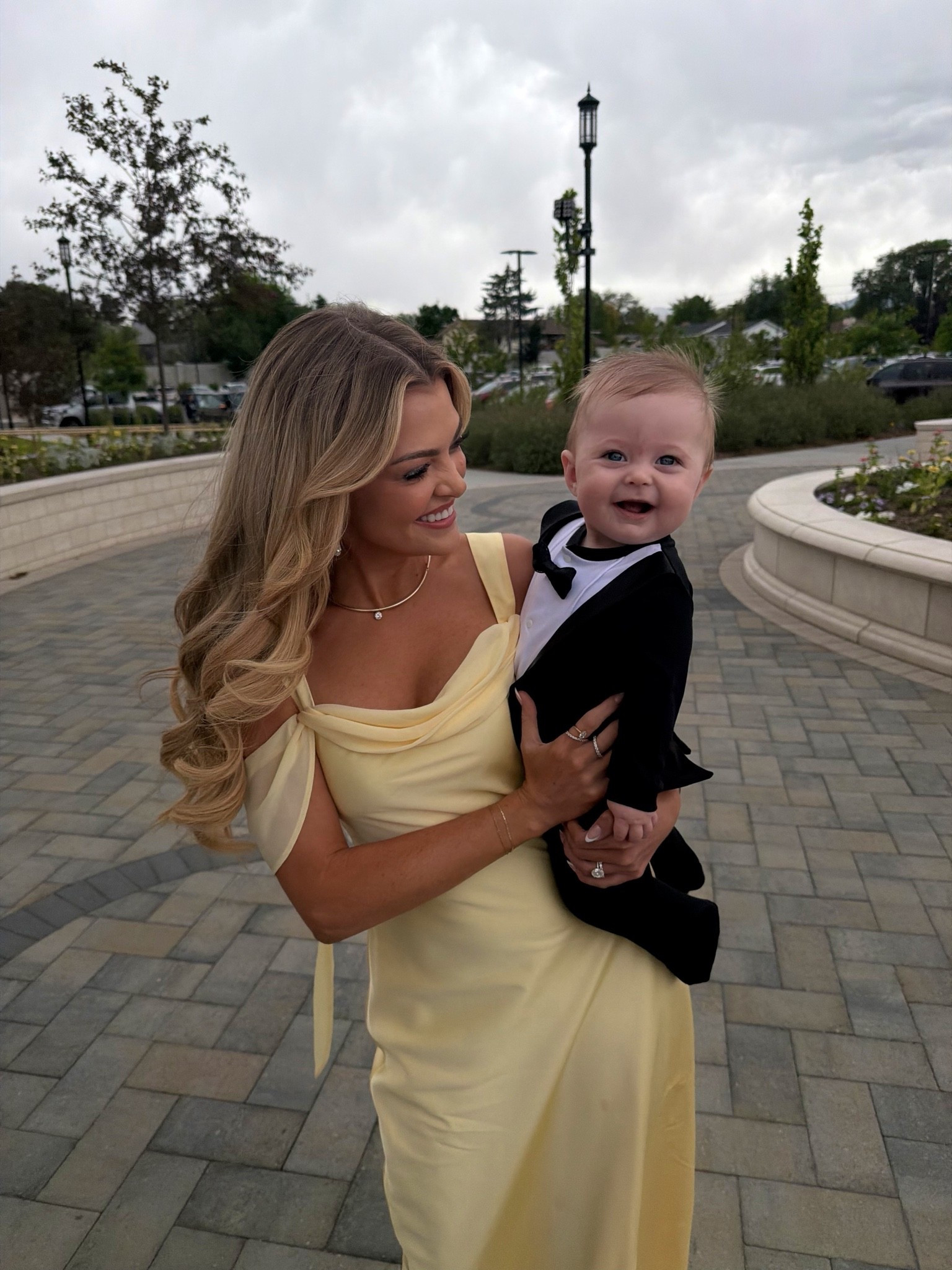 what we wore for my sister’s wedding 💛 (wearing size small - I did get it altered length-wise because I am 5’4” and it was a bit too long)

electric picks code: JESS20

bridesmaid dress, wedding guest dress, black tie, yellow dress, floor length dress, show me your mumu, formal dress, baby ring bearer, wedding

#LTKWedding #LTKootd #LTKstorytime