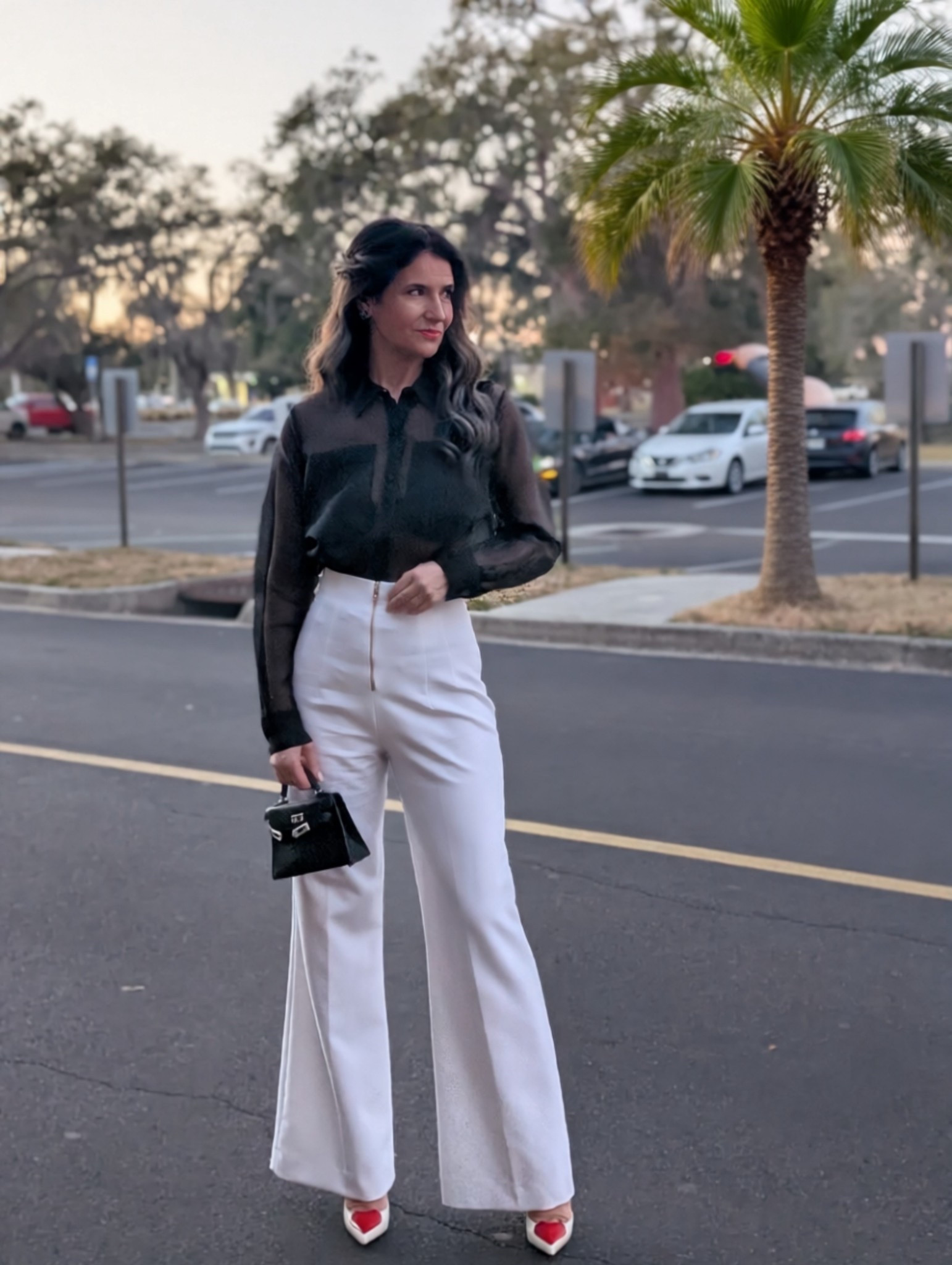 White, black… and a little red. ❤️

Not your typical Valentine’s look. 