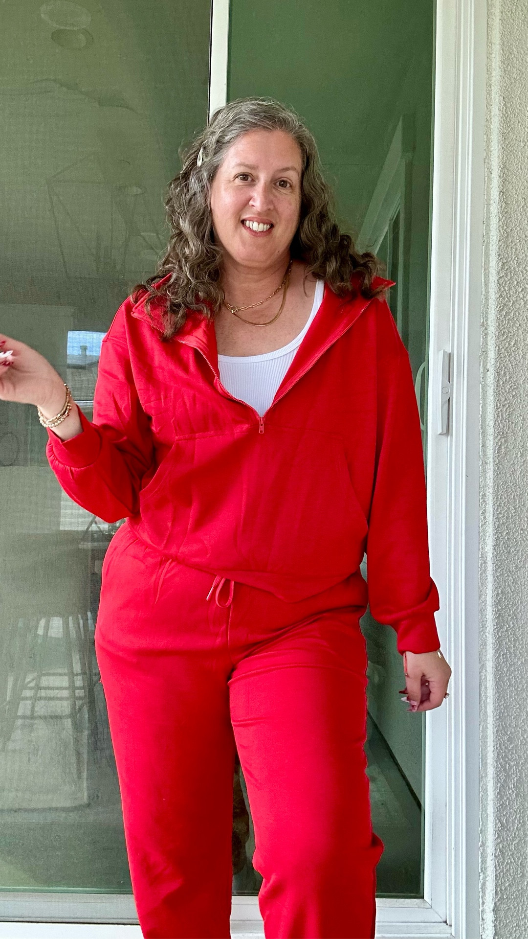 OOTD inspiration for midsize women who like red  

#LTKootd #LTKMidsize #LTKOver40