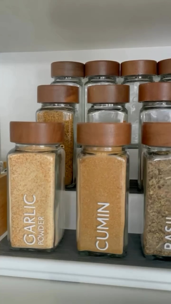 POV: you finally give your spice collection the glow-up it deserves 🤎

It’s such a simple pantry upgrade, but the matching jars and labels make everything feel SO much more organized (and way more satisfying to look at 😍).

Consider this your sign to add this to your September home reset. SAVE this for later because you’re going to want to come back to it! 

Everything I used for this spice organization is linked in my ShopMy and LTK. Links are in my bio.

Would you do this… or are you keeping the original spice containers?

#PantryOrganization #SpiceOrganization #KitchenOrganization #HomeOrganization #OrganizedHome