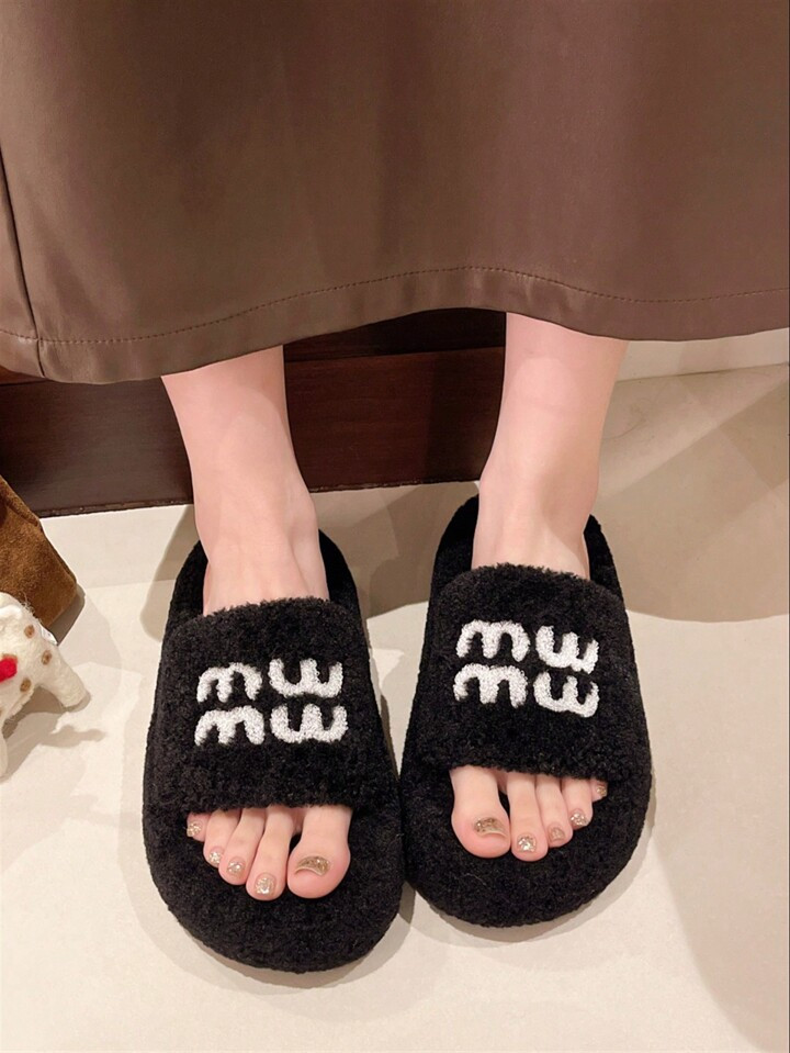 2024 New Women Thick Sole Fluffy Slides, Outdoor Wear, Suitable For Short Women, Increased Height... | SHEIN