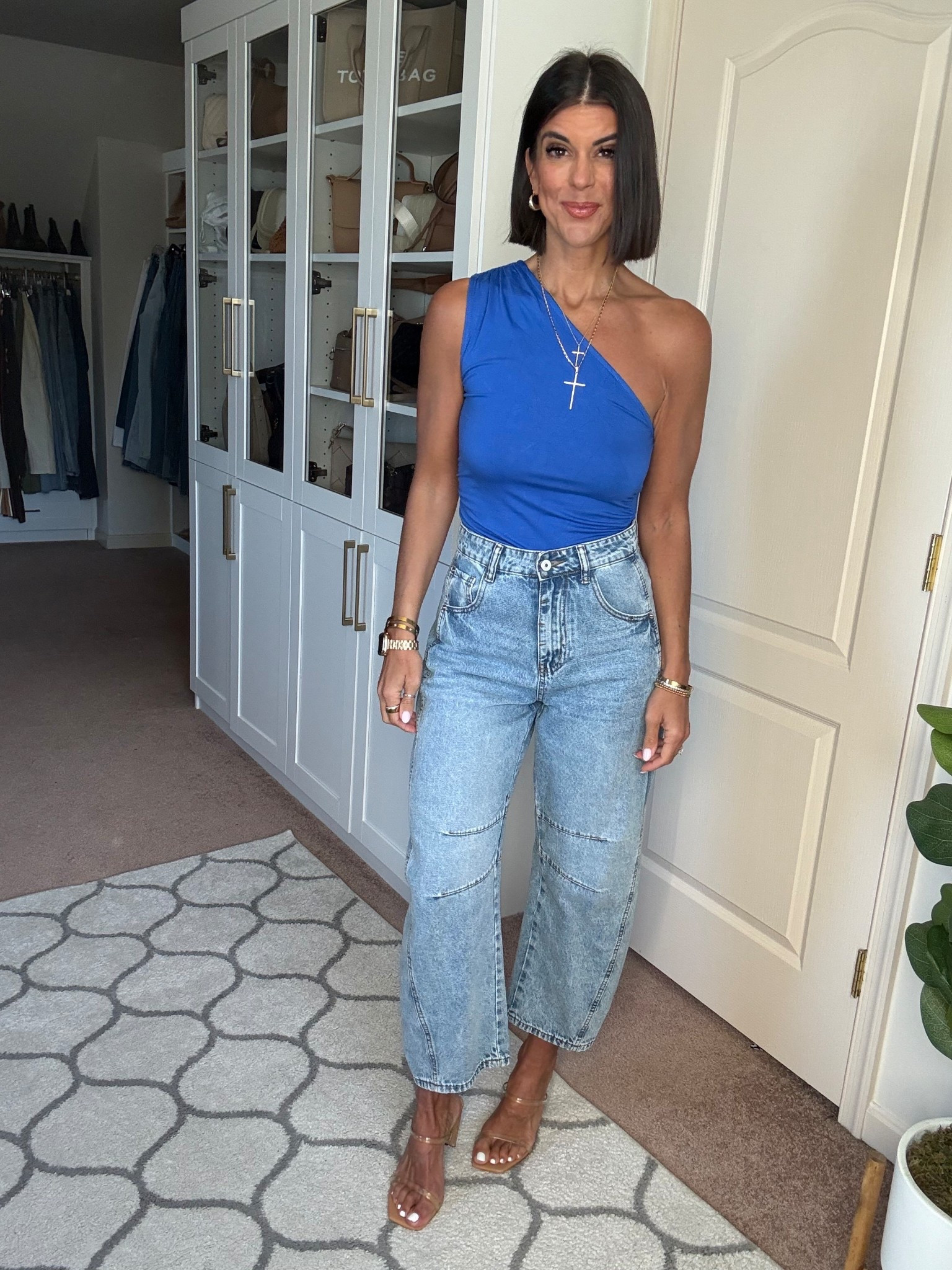 Size small in top Size 2 in jeans

#LTKSeasonal #LTKFindsUnder100