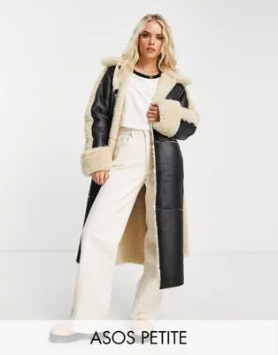 ASOS DESIGN Petite - Manteau en similicuir à bordures imitation peau de mouton - Noir | ASOS (Global)