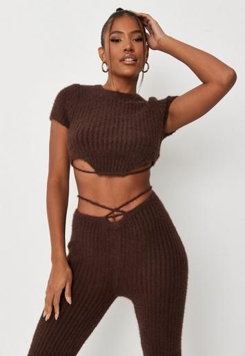 Missguided - Carli Bybel x Missguided Chocolate Fluffy Knit Short Sleeve Open Back Crop Top | Missguided (UK & IE)