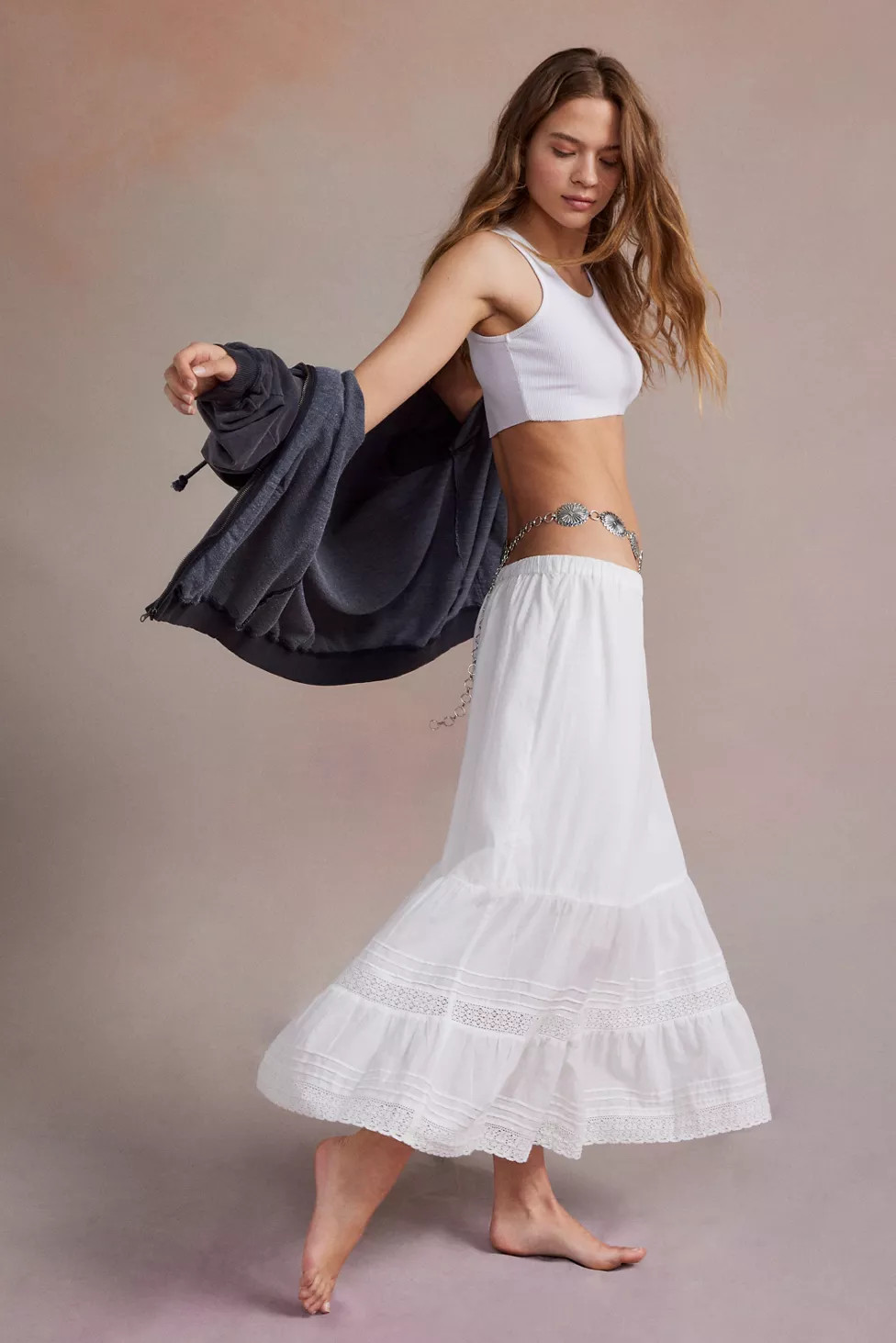 UO Emelie Tiered Midi Skirt | Urban Outfitters (US and RoW)