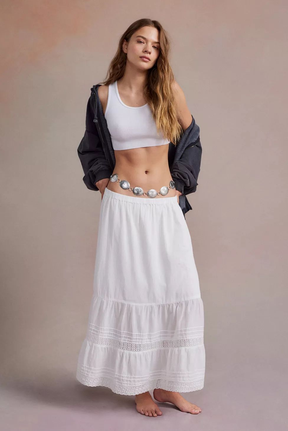 UO Emelie Tiered Midi Skirt | Urban Outfitters (US and RoW)