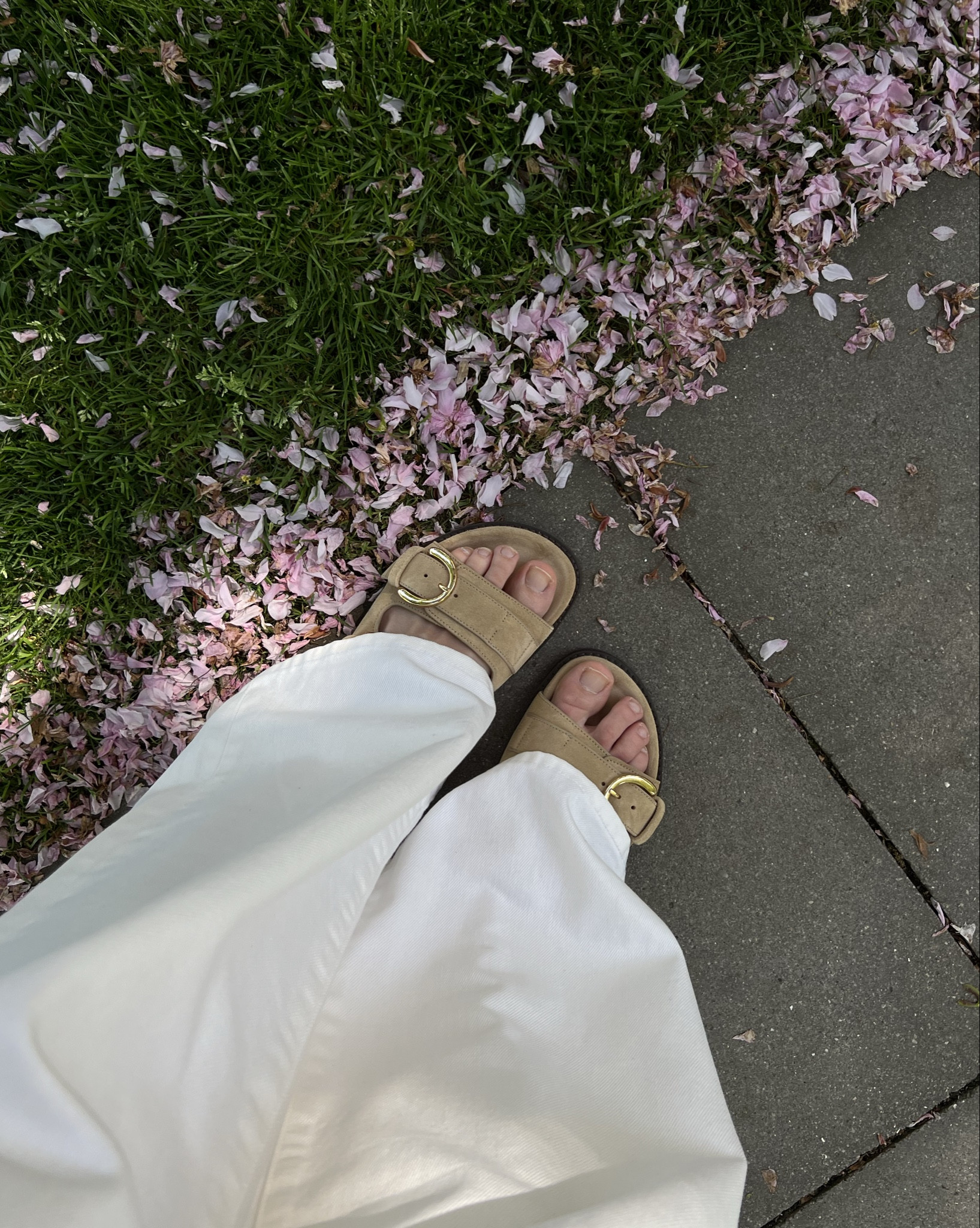 Summer suede mules 🤍

#LTKeurope #LTKsummer #LTKspring