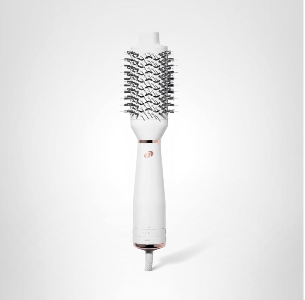 T3 blowout brush is on sale for Amazon prime day! 

#PrimeDayDeals
#AmazonPrime

#LTKFindsUnder100