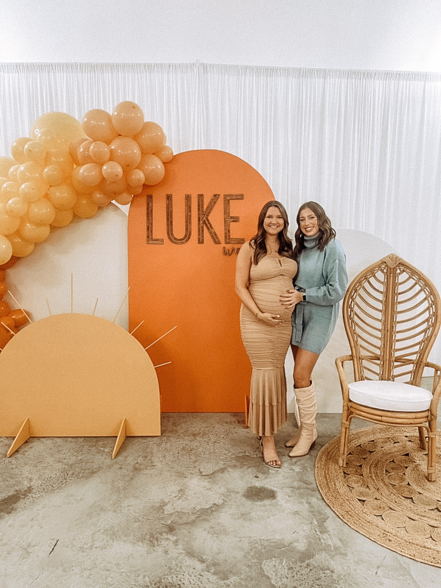 Here comes the ☀️ 
Size medium dress
#babyshower #babyshowerdress #babyboy #winter #winterbabyshower #itsaboy #amazon #sweaterdress #amazonboots

#LTKbaby #LTKfindsunder50