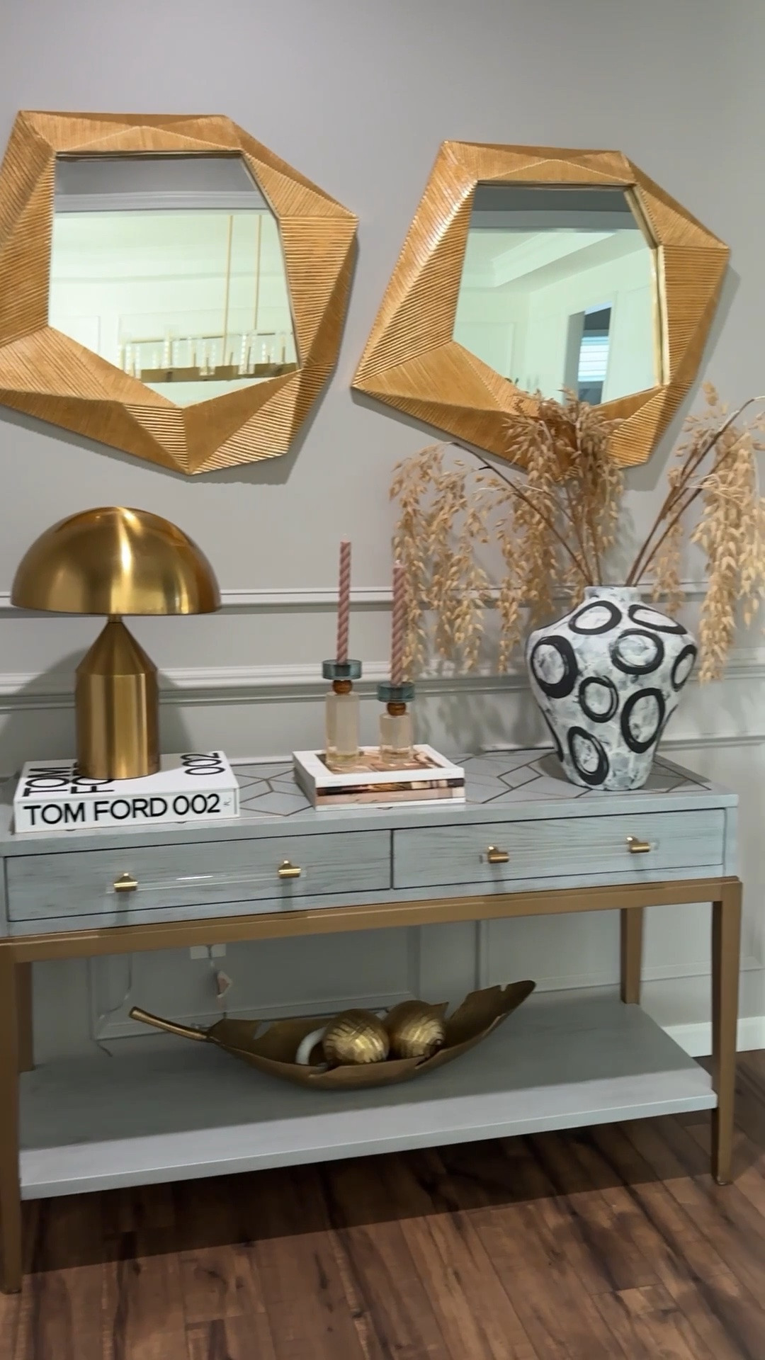 Shop fall entryway decor below 

Fall decor entryway luxury decor modern decor seasonal decor

#LTKSaleAlert #LTKHome #LTKSeasonal
