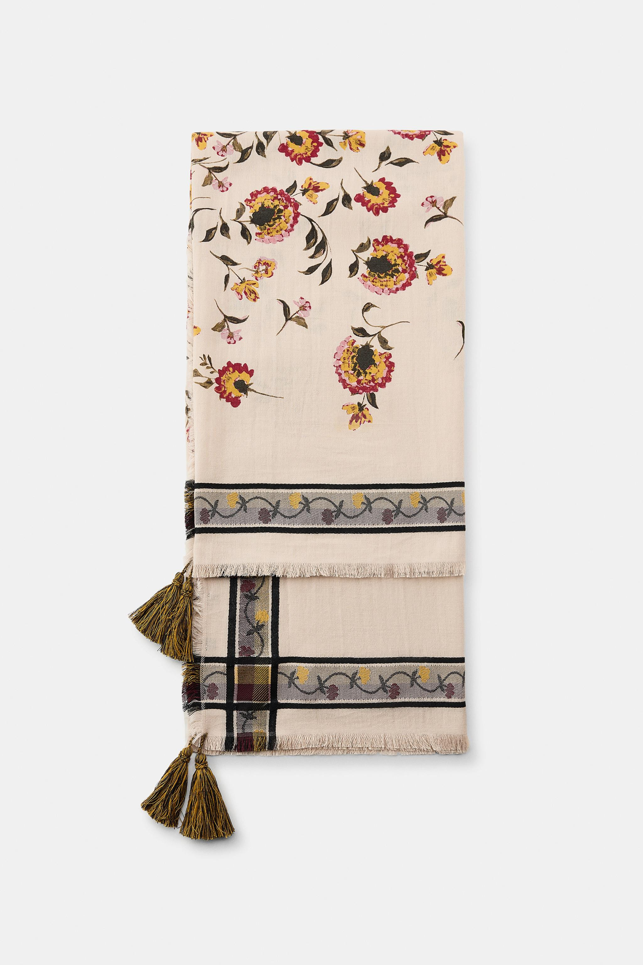 FLORAL PRINT WOOL SCARF | Zara US