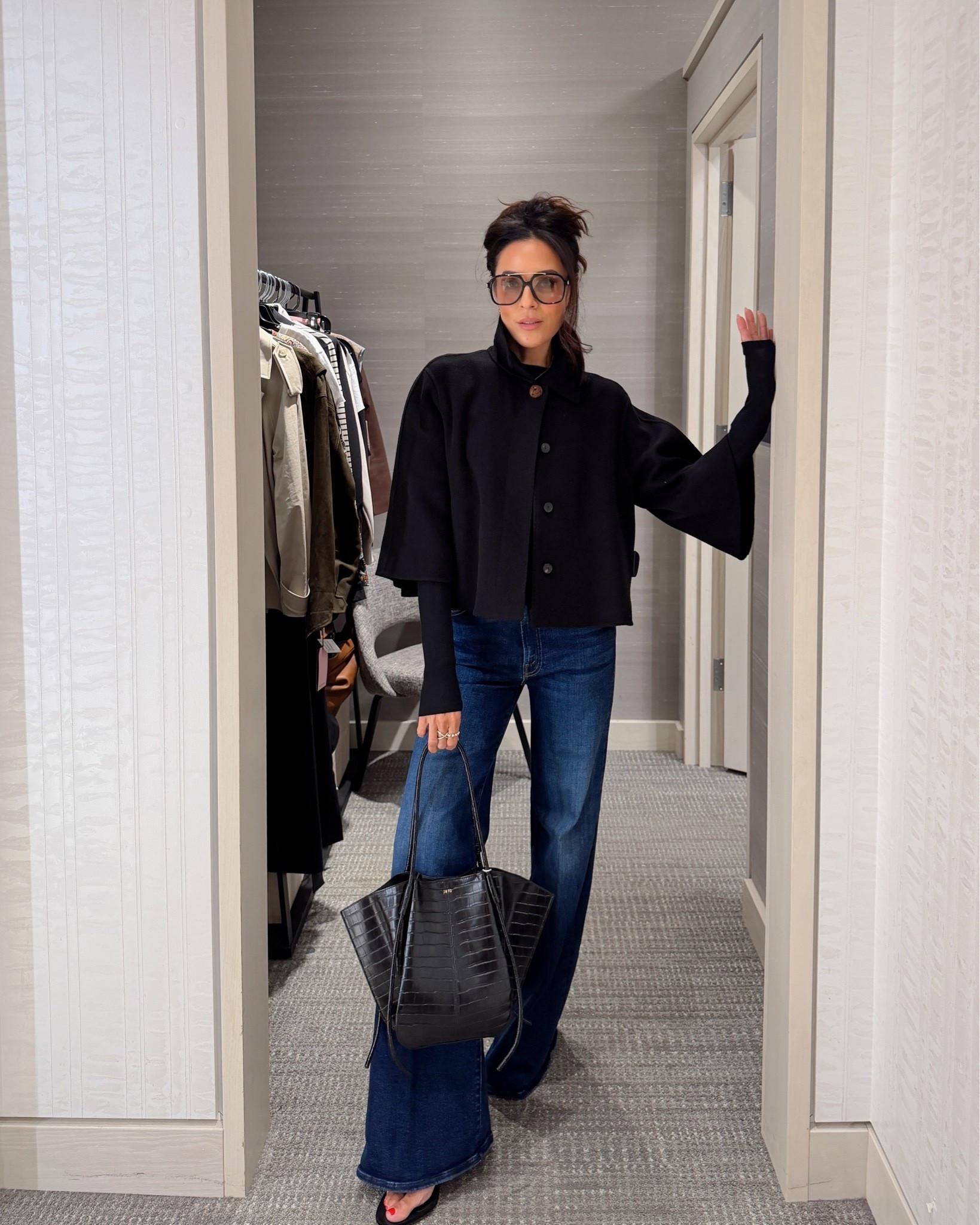 If I didn’t have a kitchen reno to pay for I’d get this jacket! Love the fit and also comes in another color! Investment but the savings are huge with nsale! 💛

#LTKSeasonal #LTKOver40